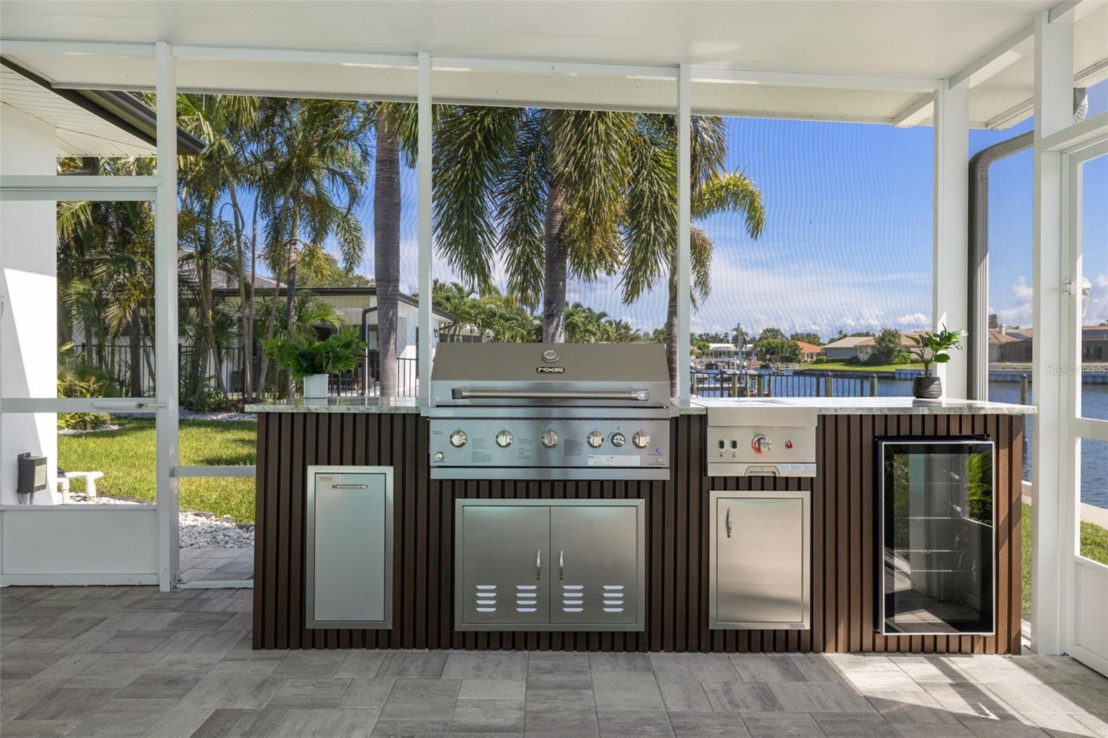 Outdoor Kitchen