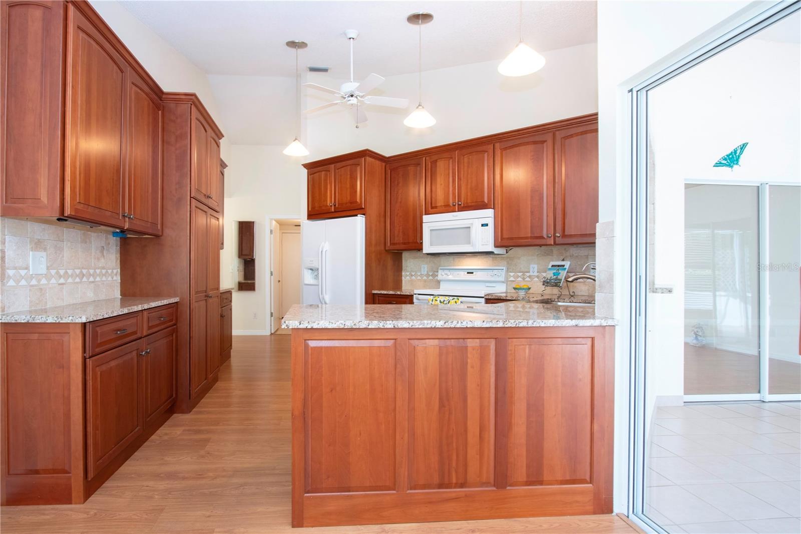 Updated kitchen with quality wood cabinets