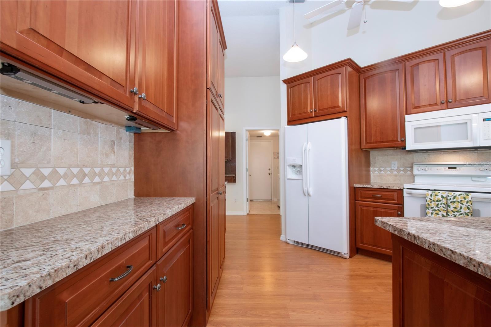 Pretty stone backsplash