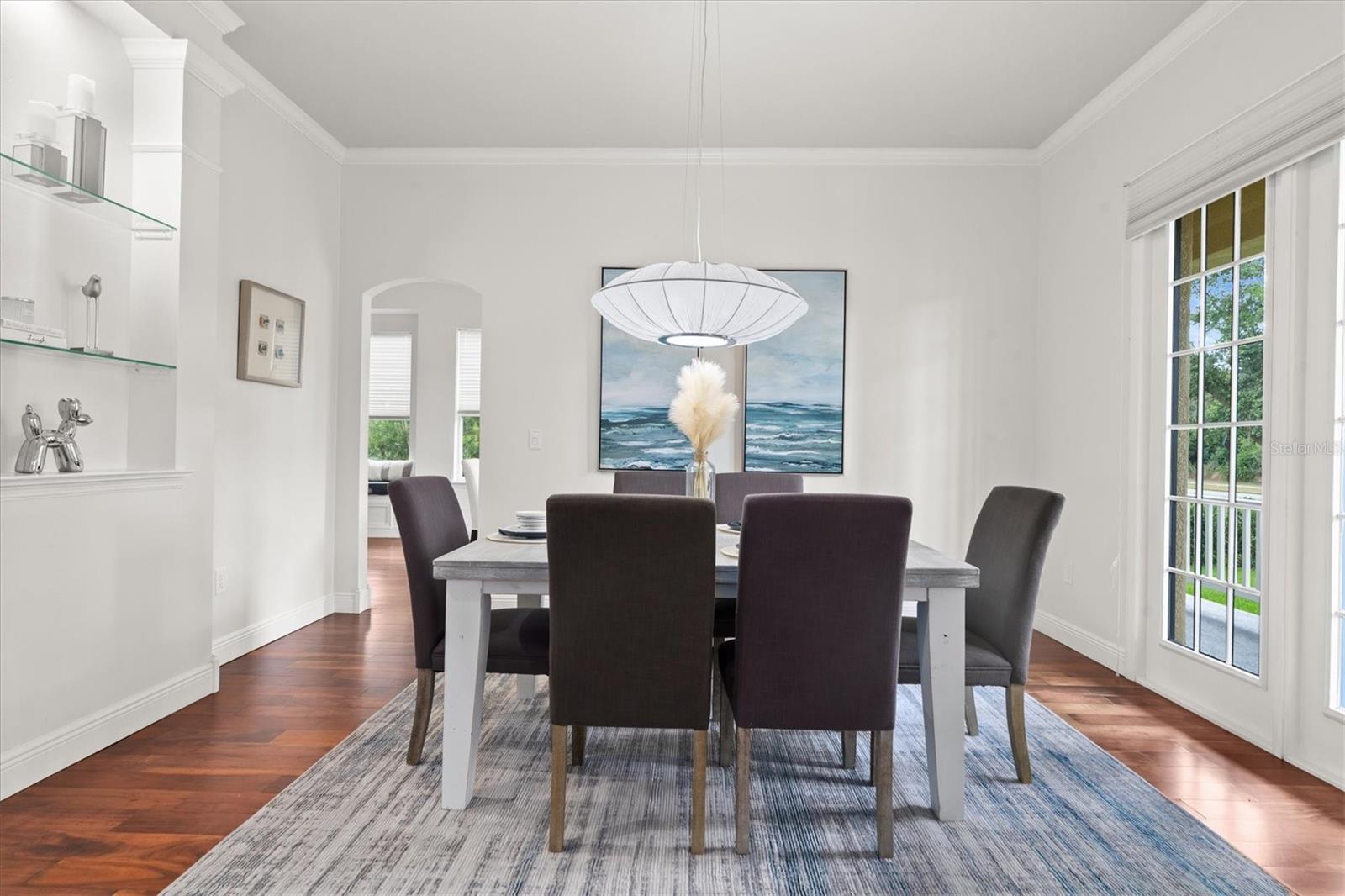 FORMAL DINING ROOM