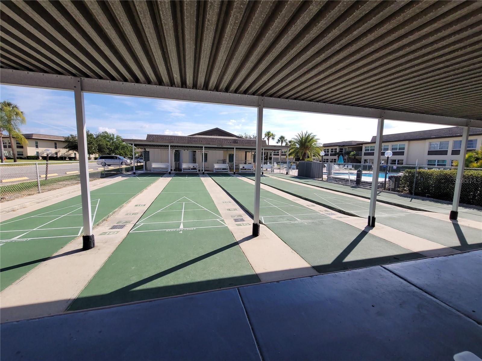 shuffleboard court