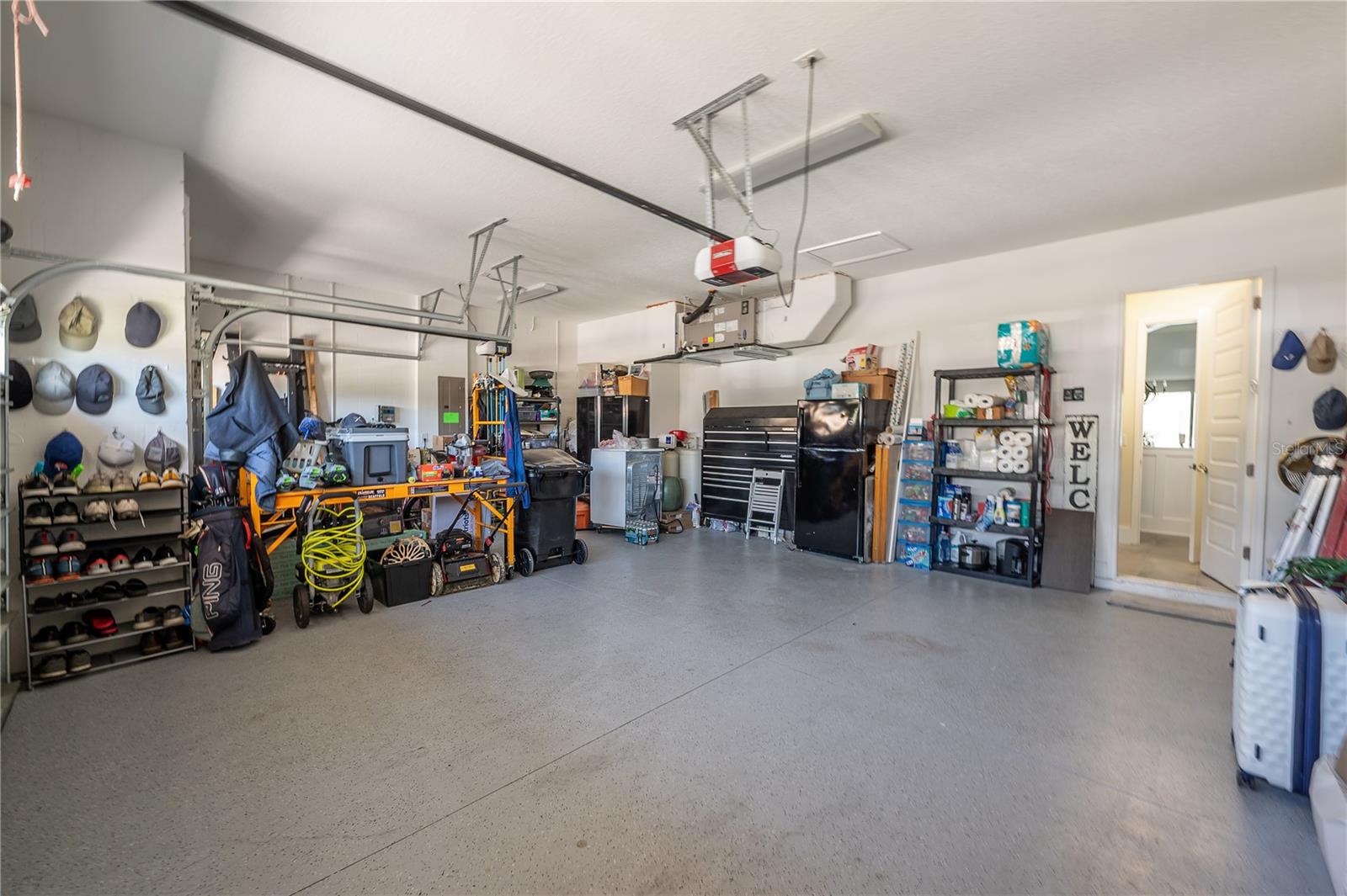 Hello Garage + Storage!