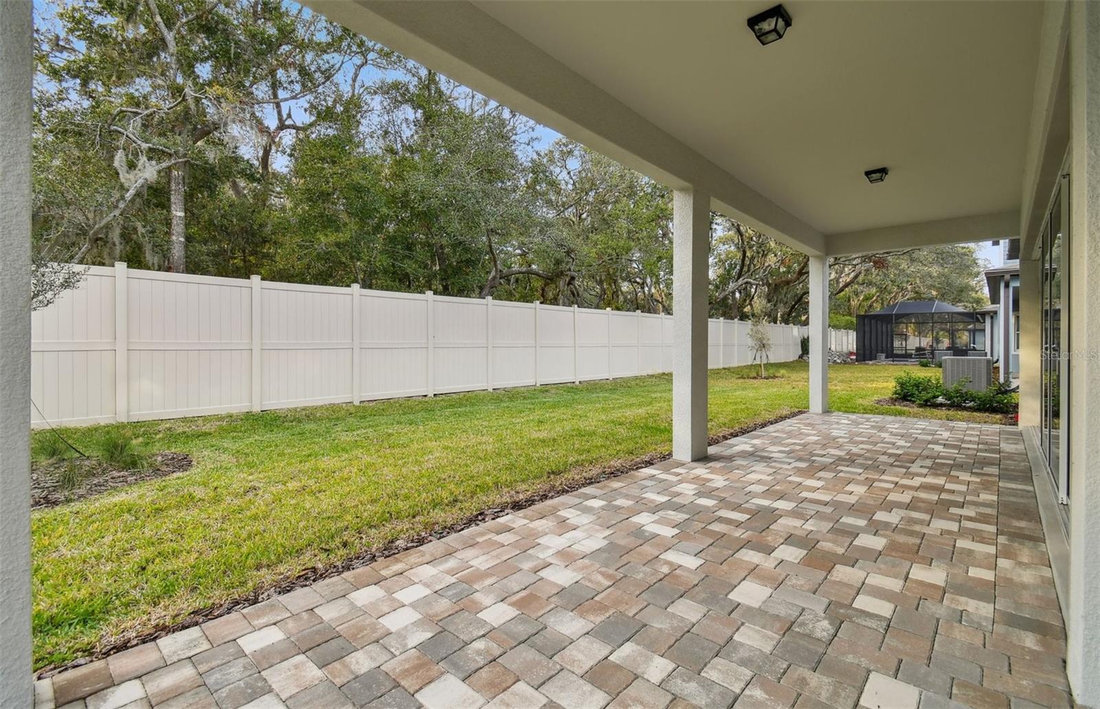 Large Covered Lanai