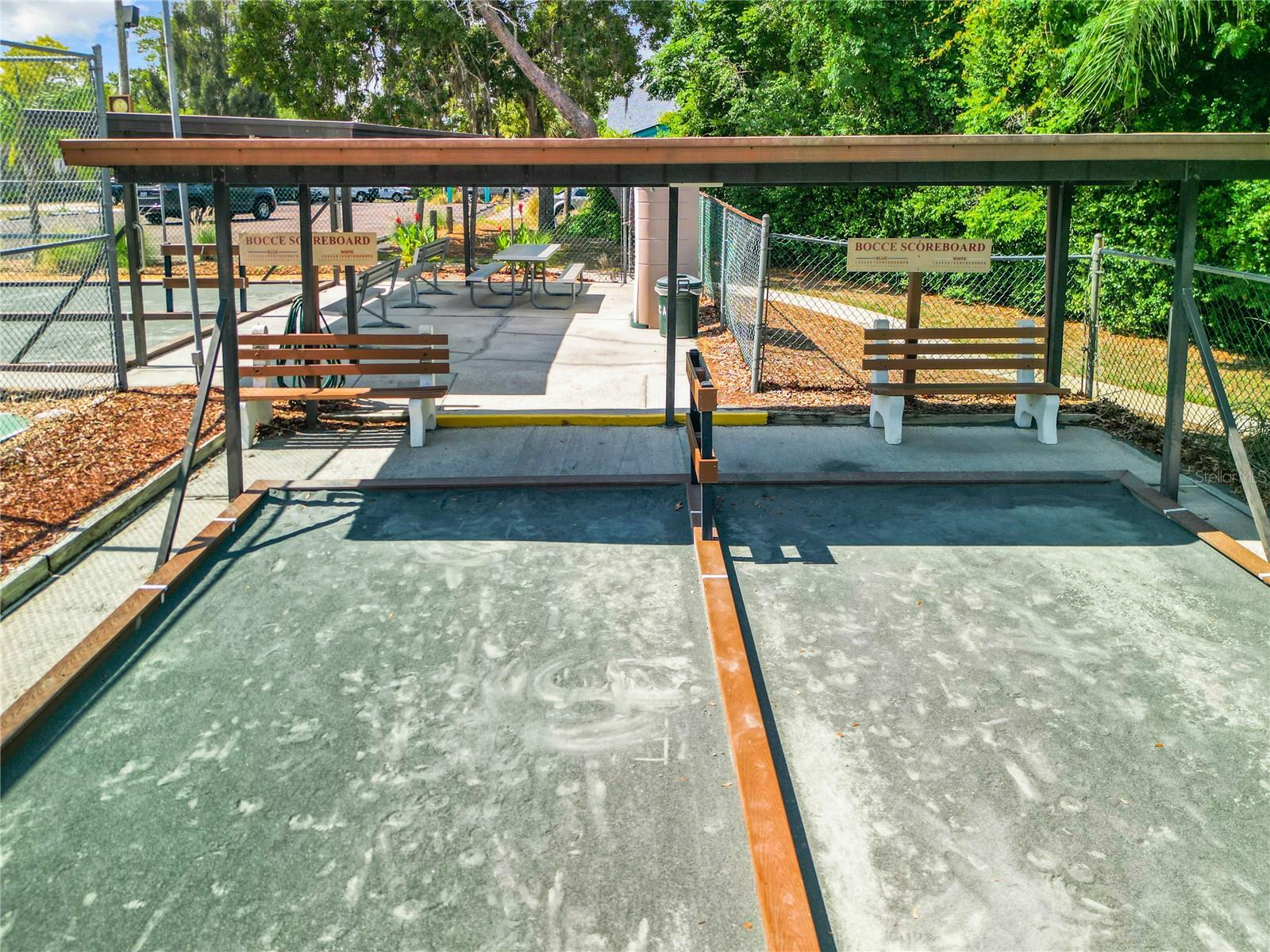 Bocce ball, Community amenities