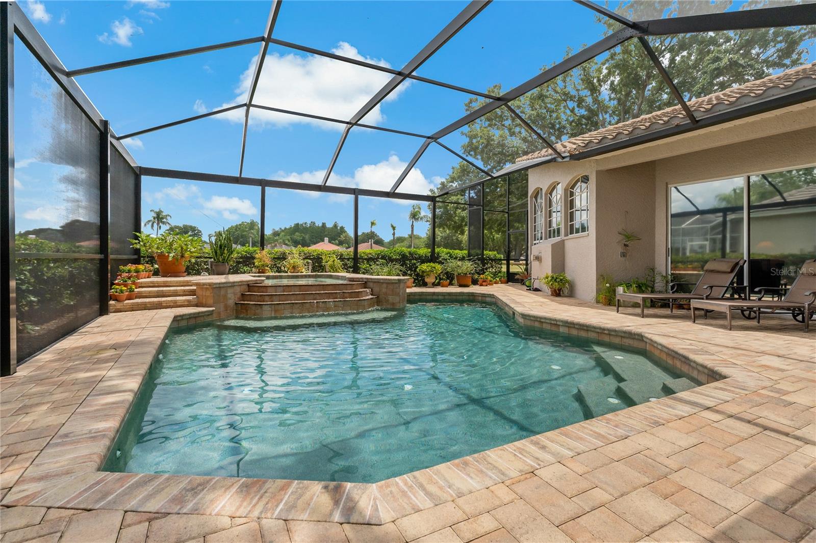 Lanai Pool / Spa