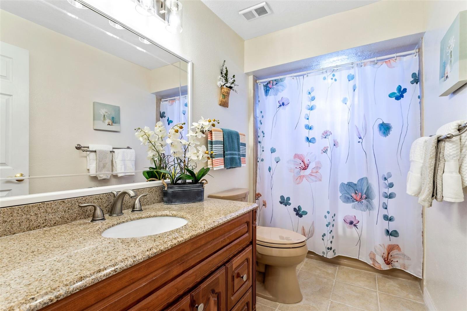 Full bath with jacuzzi tub