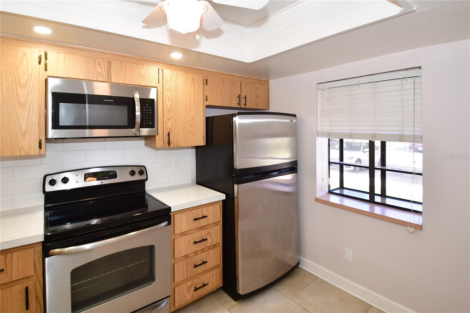 Kitchen with bay window