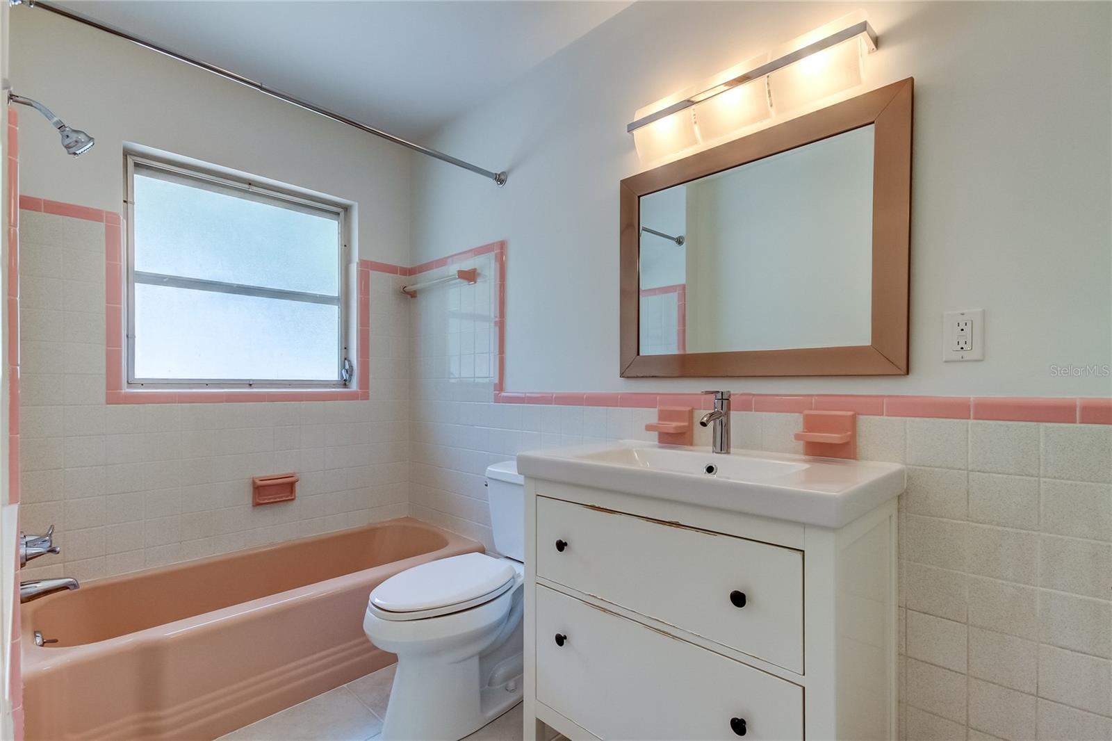 Bathroom 1 with Tub