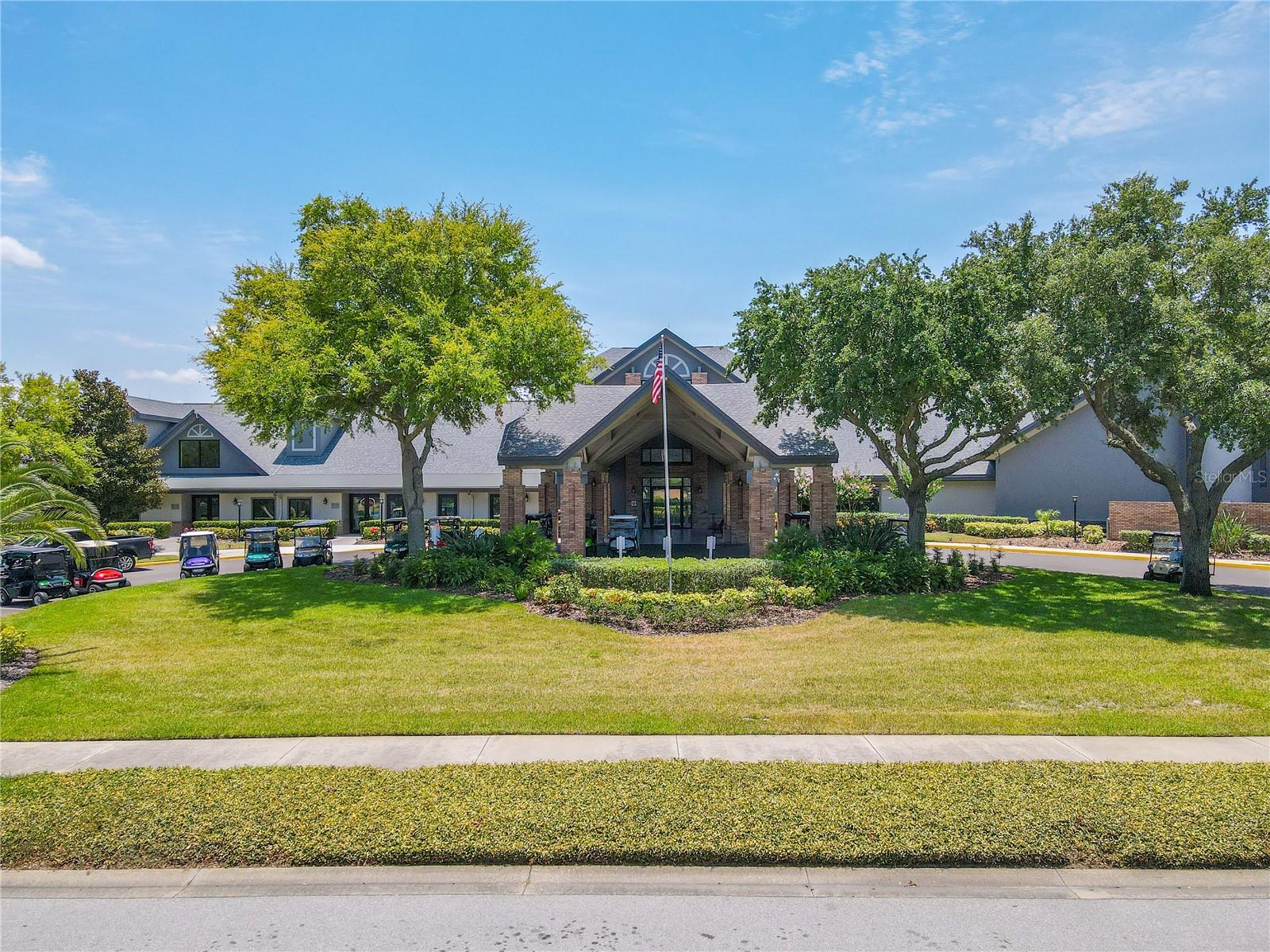 Heritage Pines clubhouse