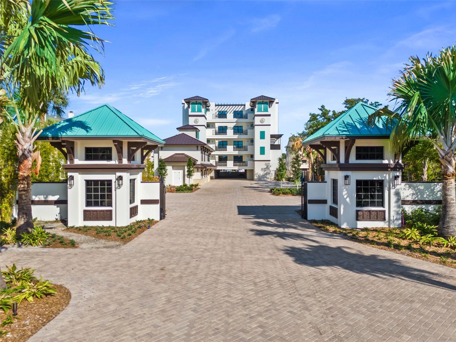 As Quiet Cove moves closer to completion, you can see the sleek design of the building. Bamboo+ Palm trees line the property, creating a great sense of privacy....