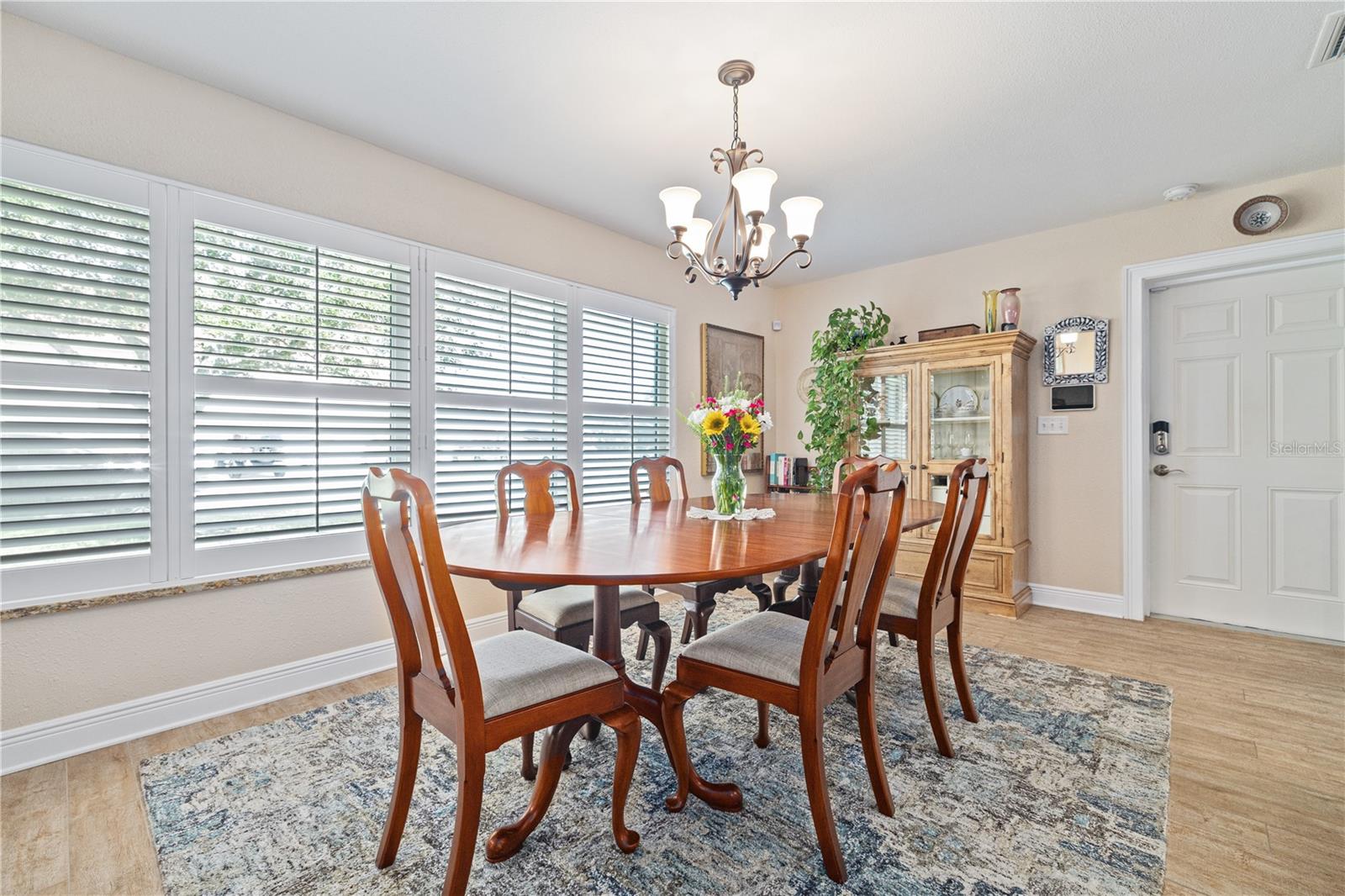 A dining area suitable for a large table.