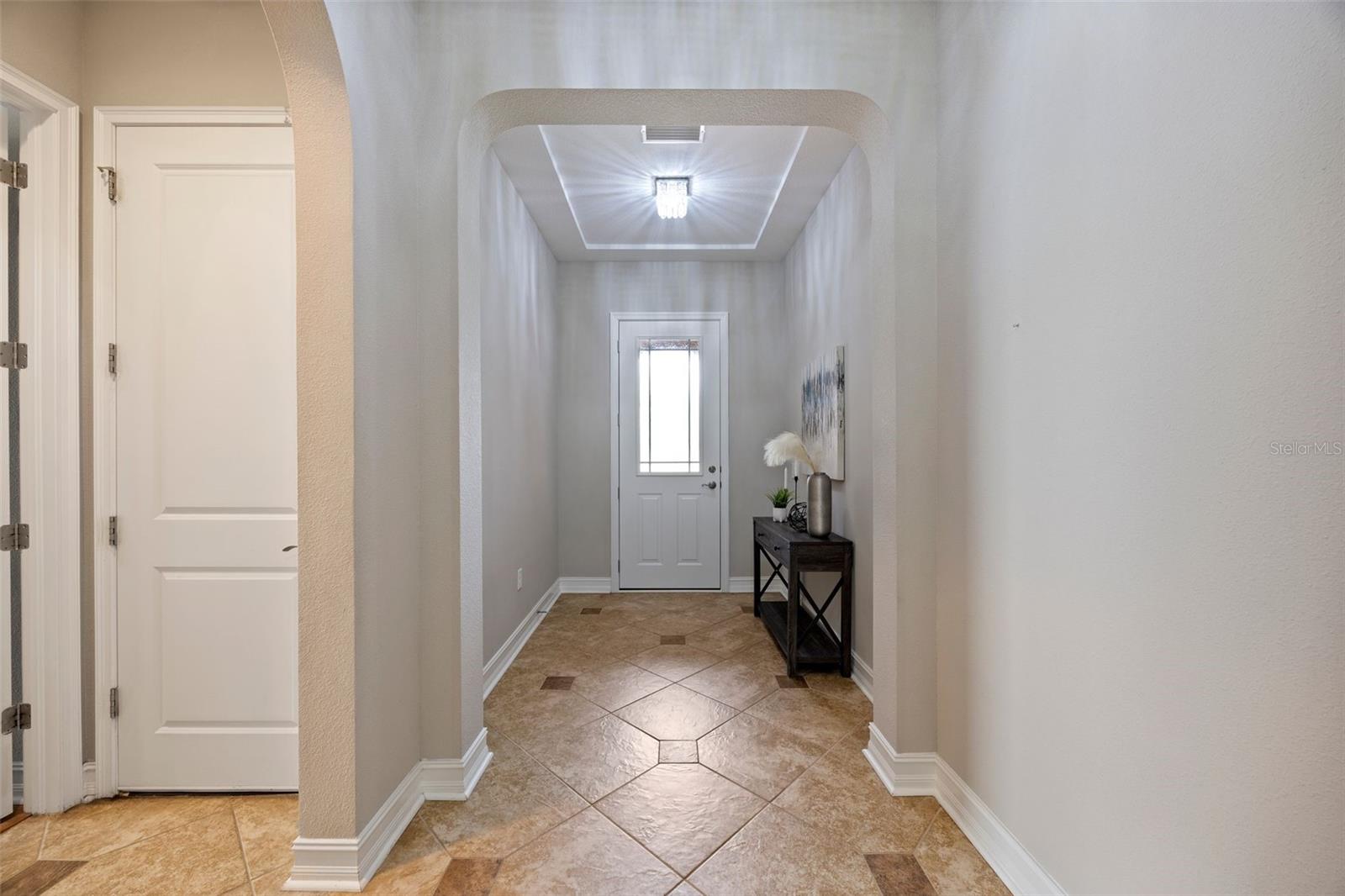 Foyer entryway