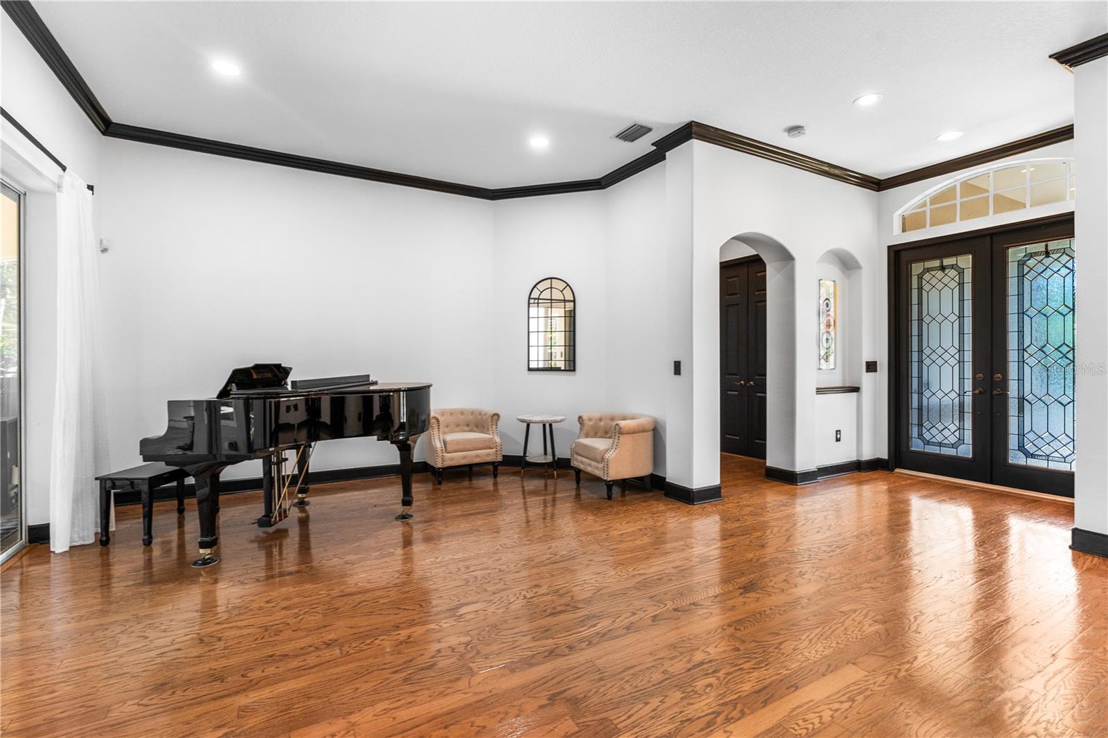 Formal living, dining room.