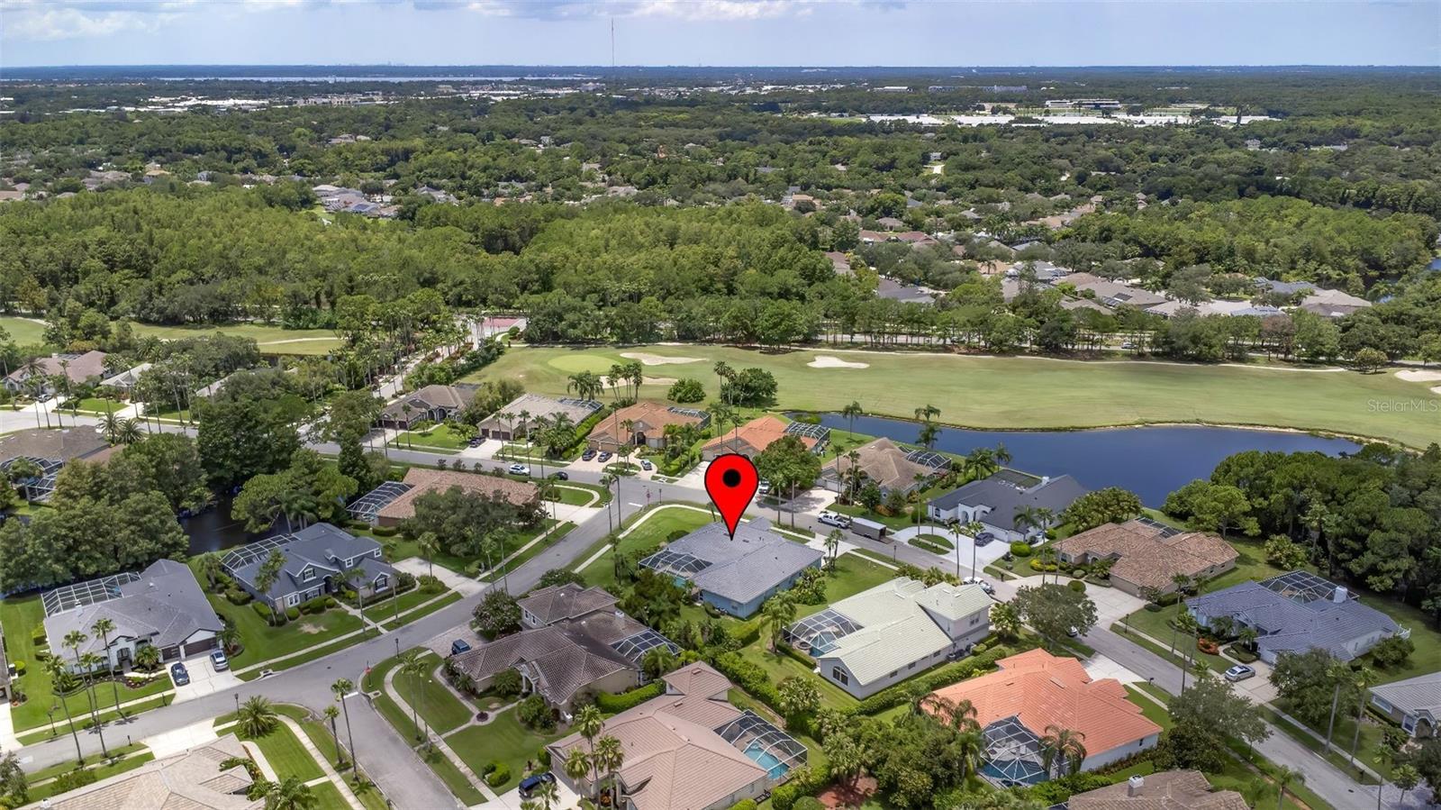 .39-acre corner lot in gated Harbor Links