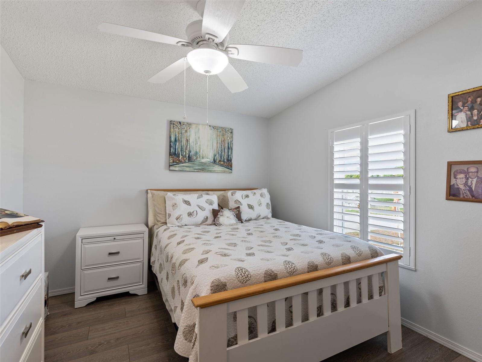 Eat in kitchen breakfast nook with sliding doors to enclosed lanai for a great line of sight!