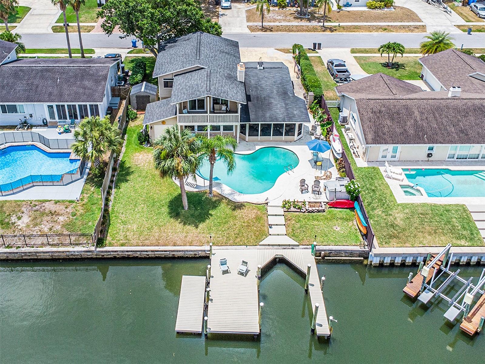 Dream location! WATERFRONT - PRIVATE DOCK - POOL - NO HOA!