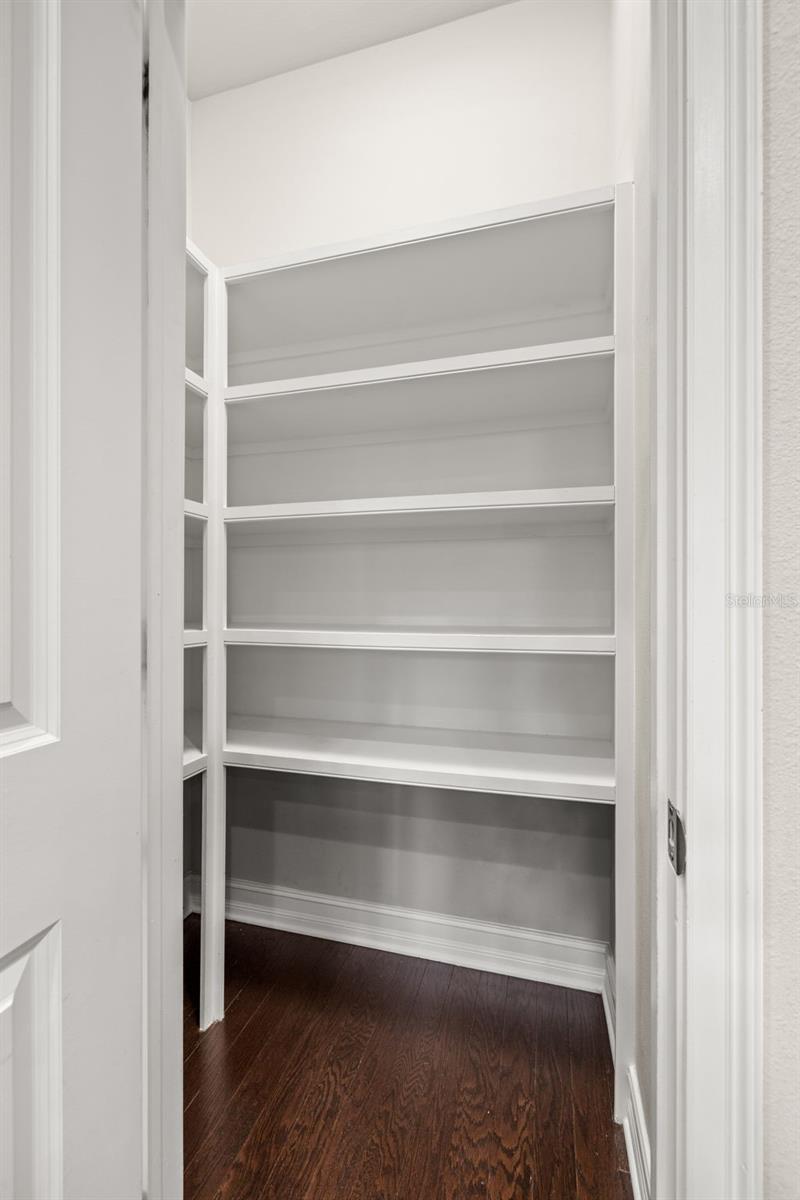 Walk-in Pantry