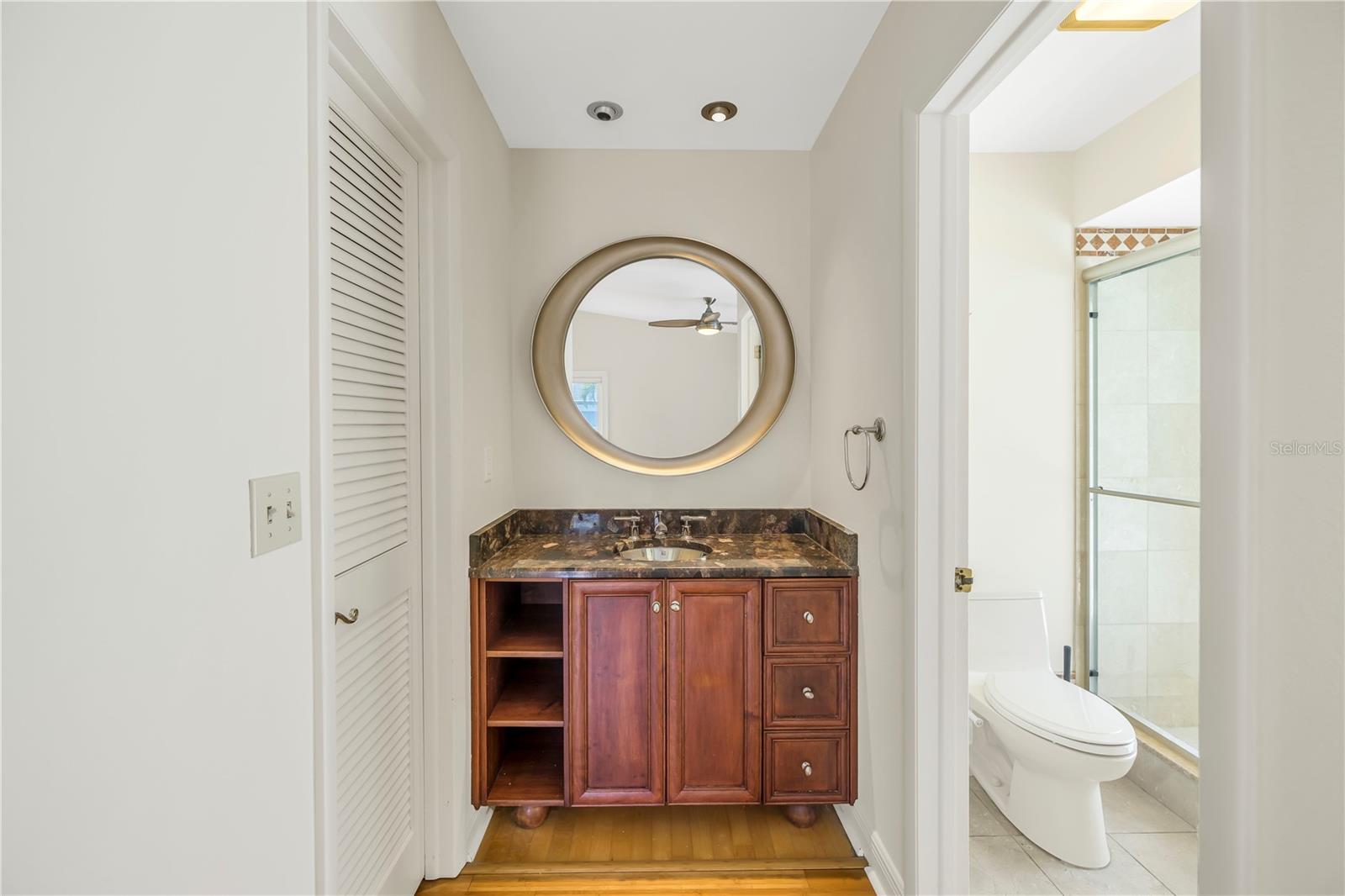 Bathroom in the first floor bedroom