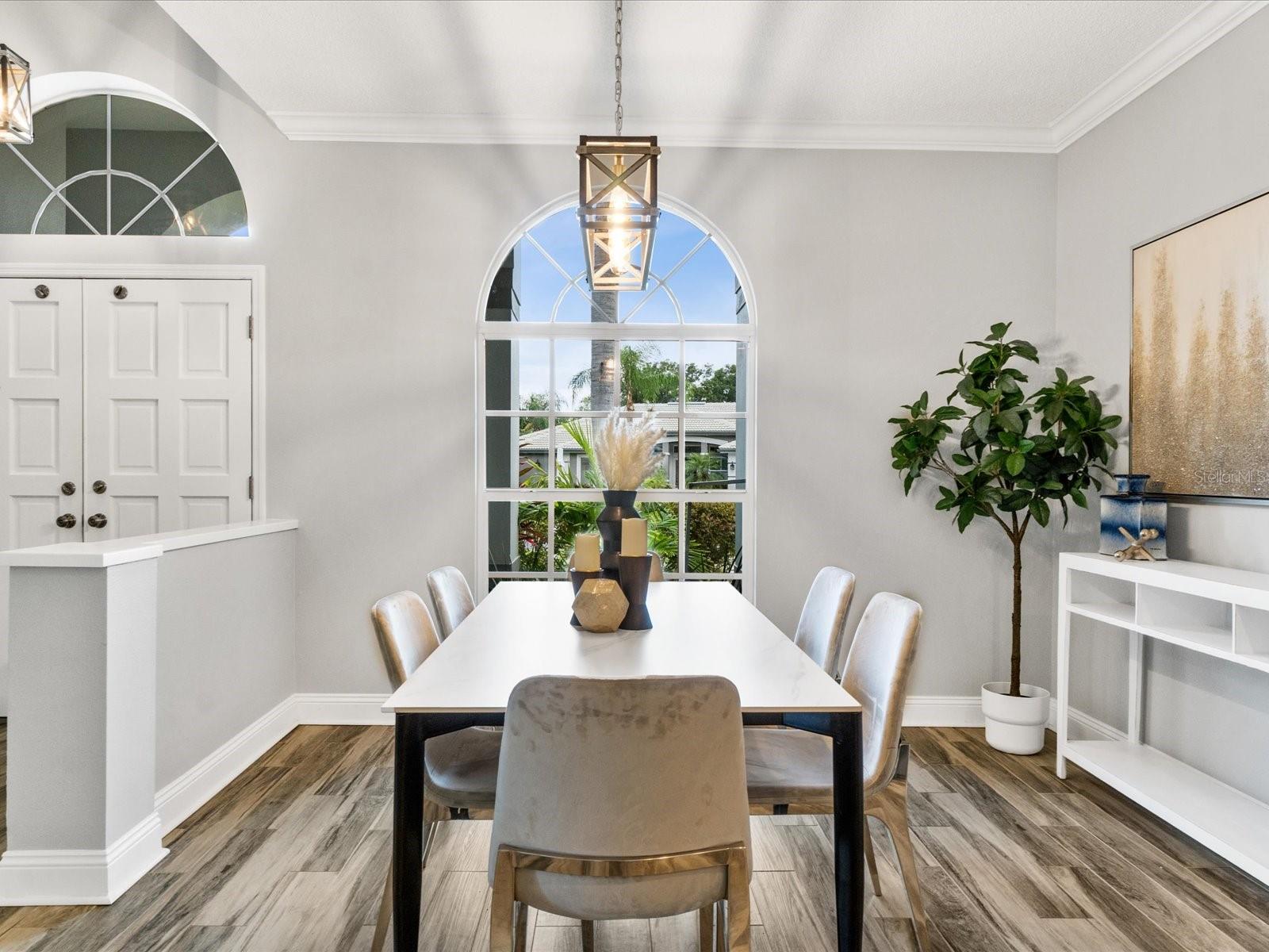 Dining room with picture window