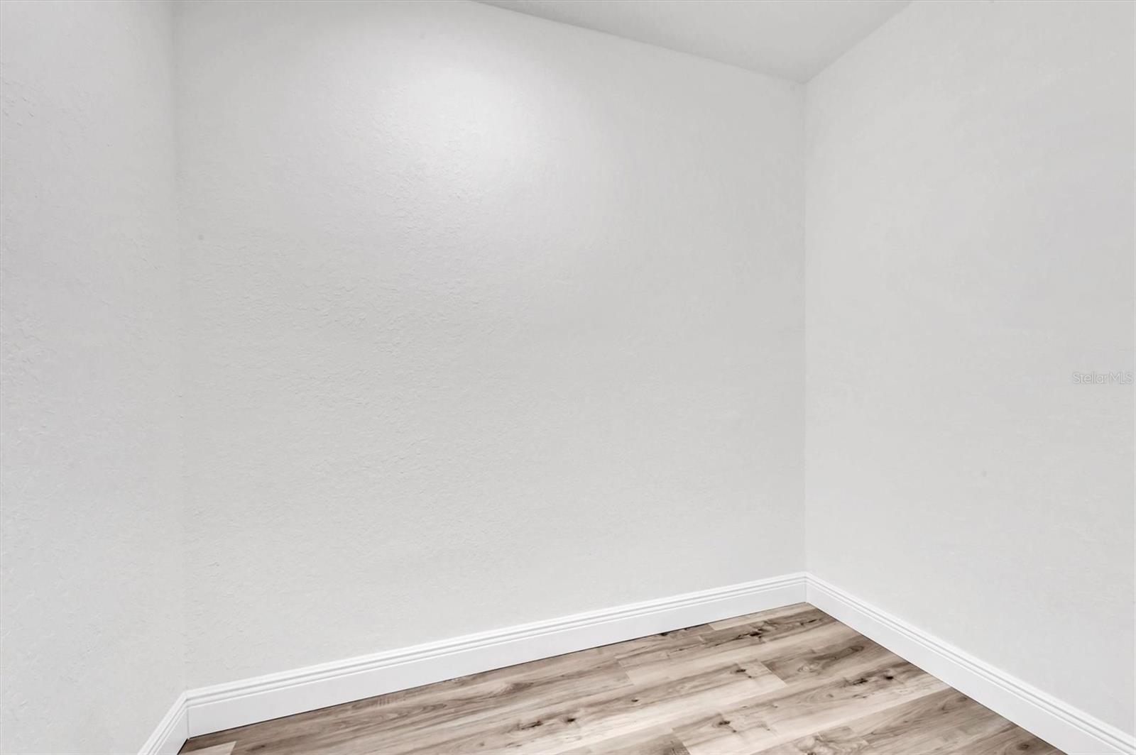 Main bedroom walk-in closet