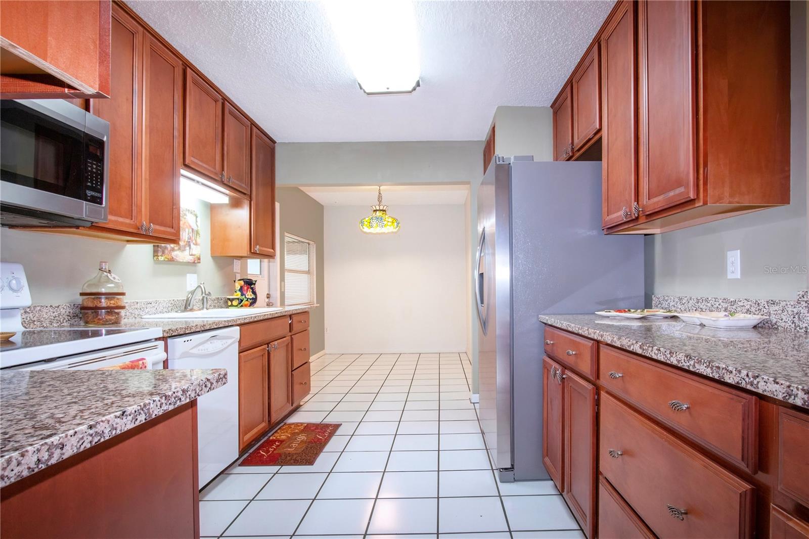 Granite counter tops, cherry cabinets