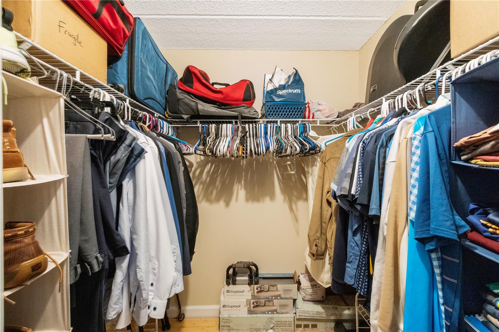 Walk-in Closet