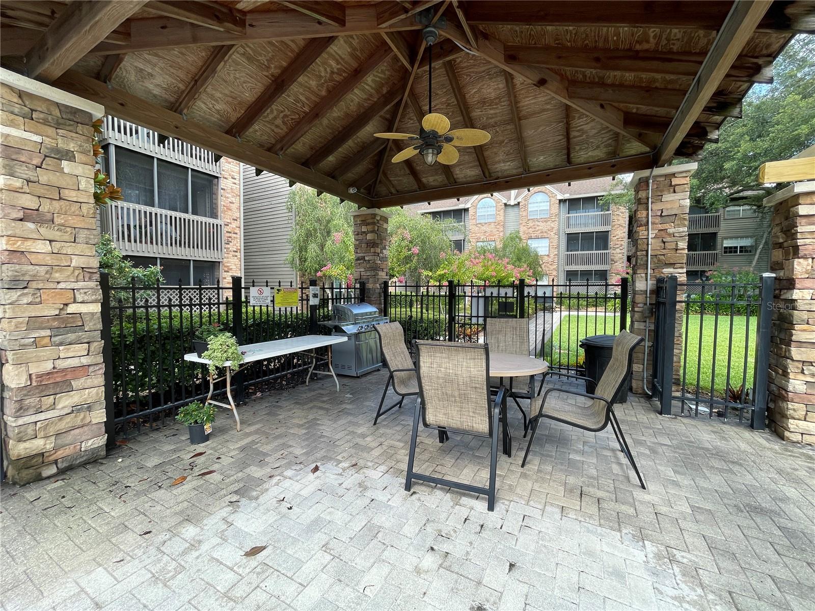 Inviting Pool Area w/Grills