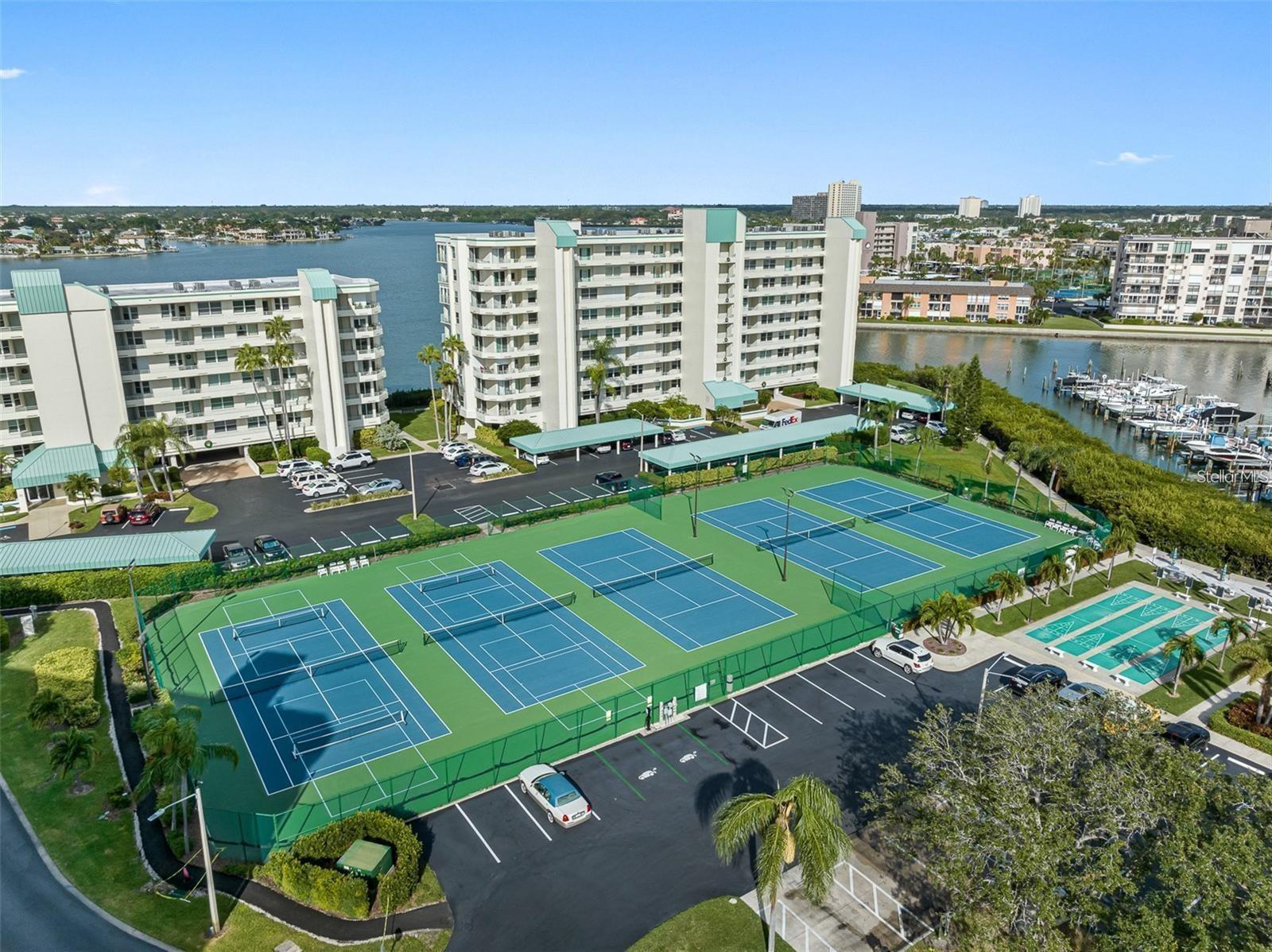 5 tennis courts with pickleball