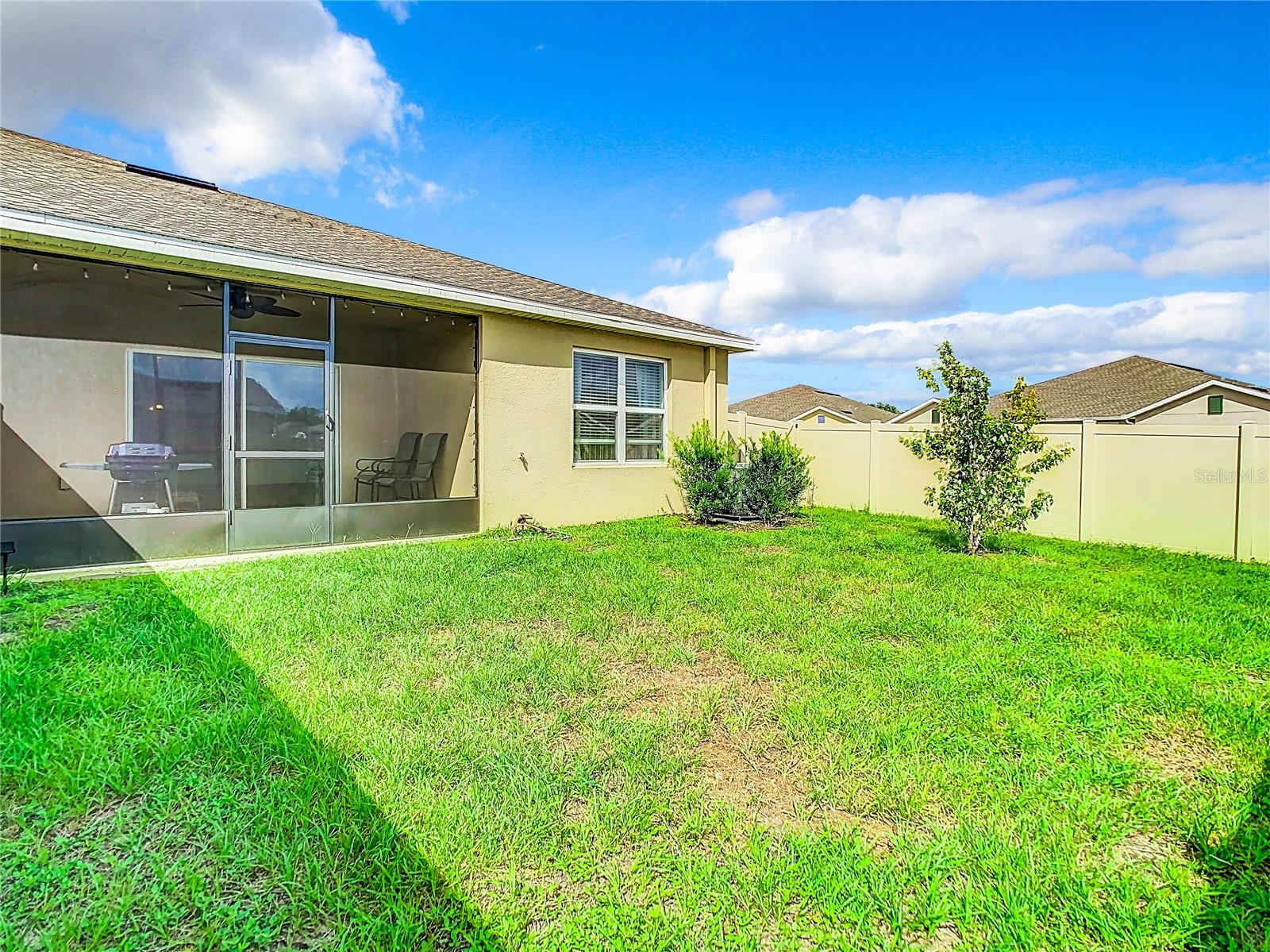 LARGE fenced back yard