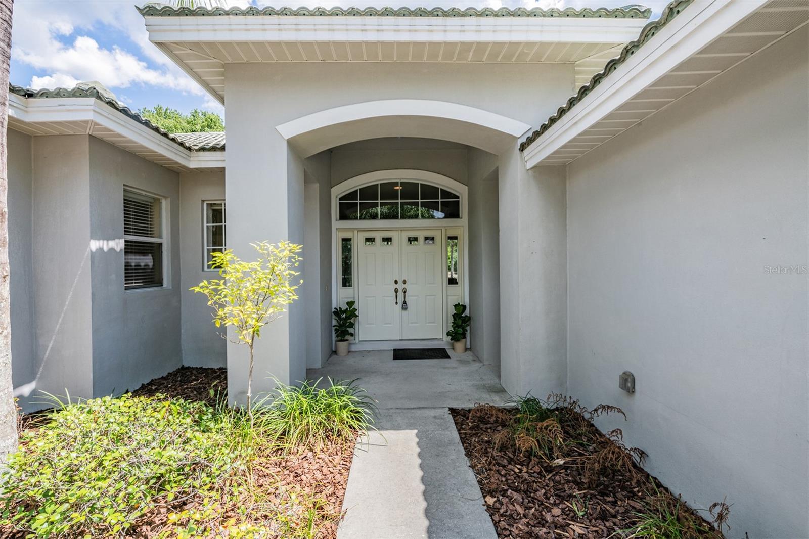 Front Entryway with Double Front Doors