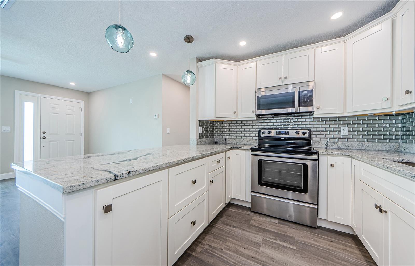 Kitchen with Granite Peninsula