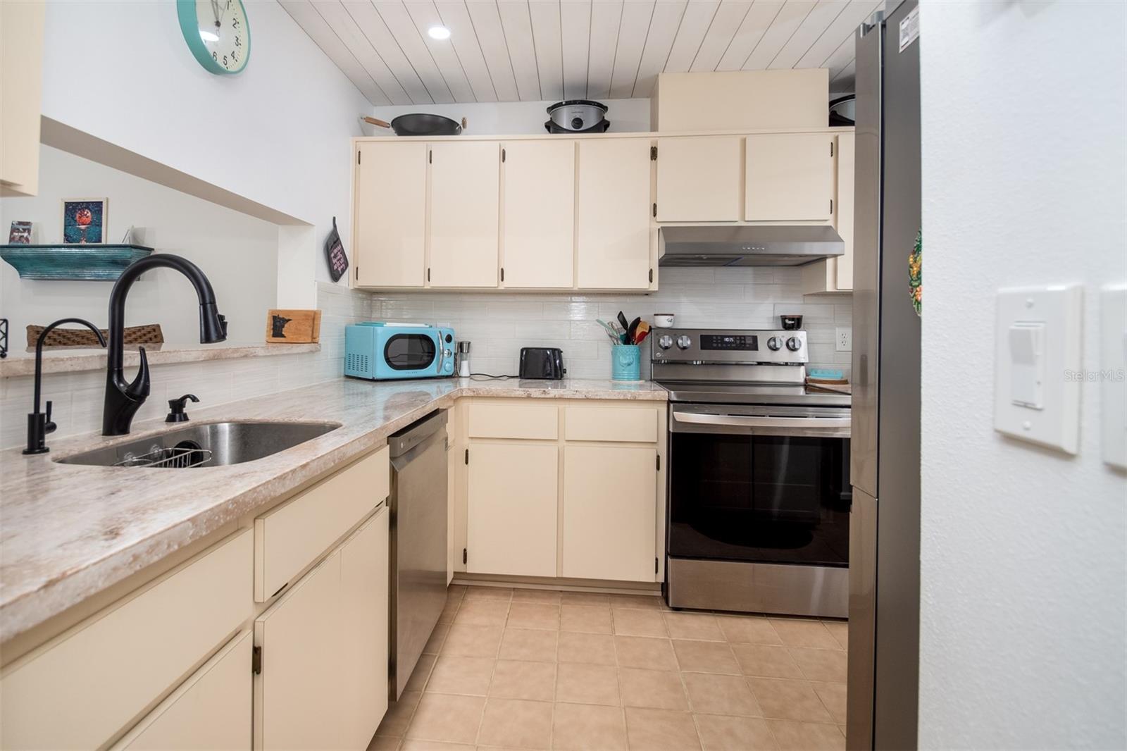 Kitchen View Newer Appliances