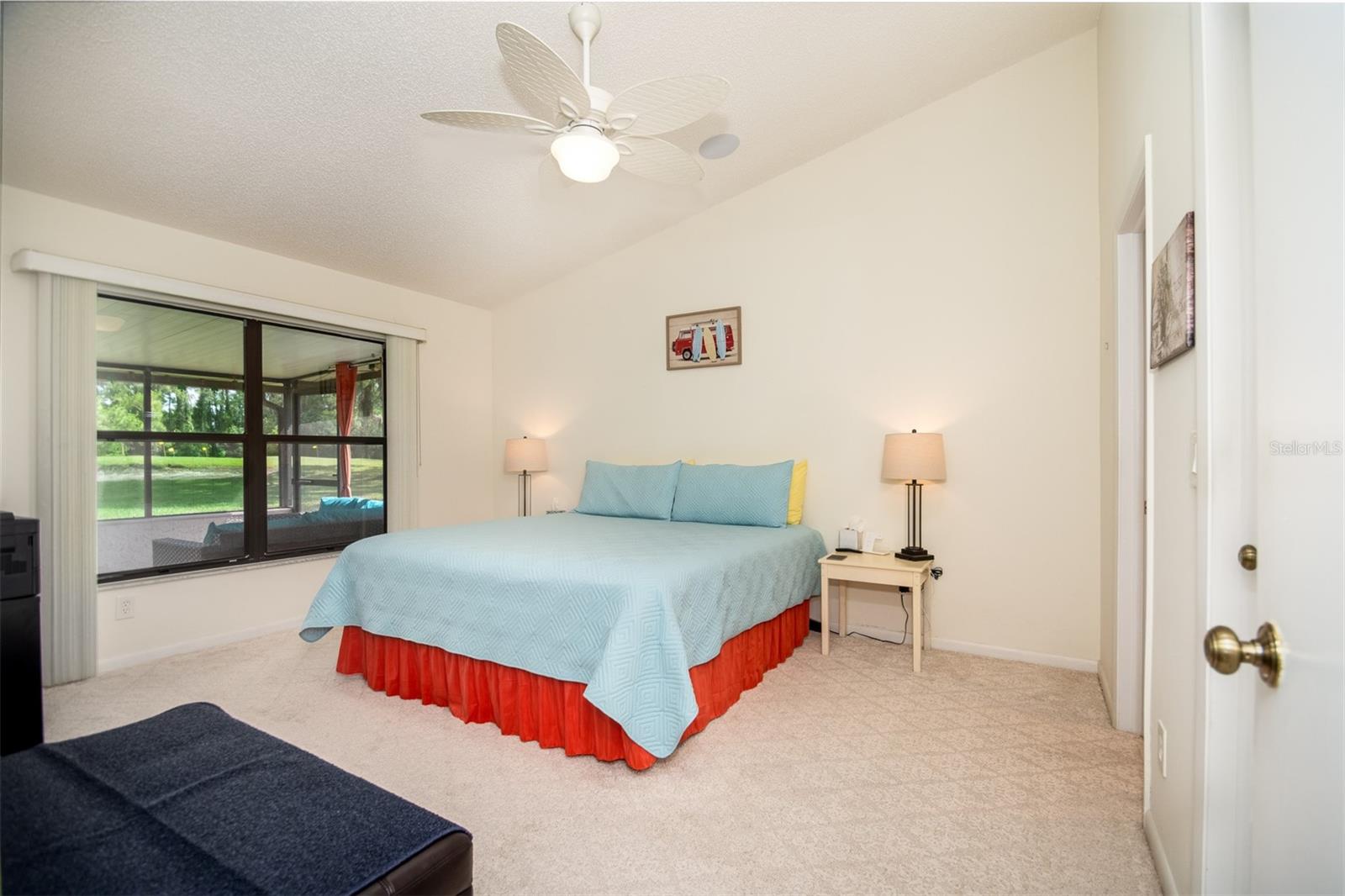 Large Master bedroom with Golf Course View