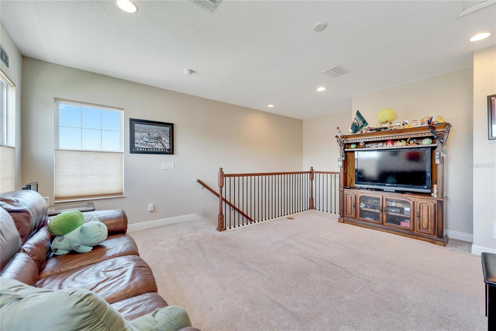 Upstairs loft/bonus room