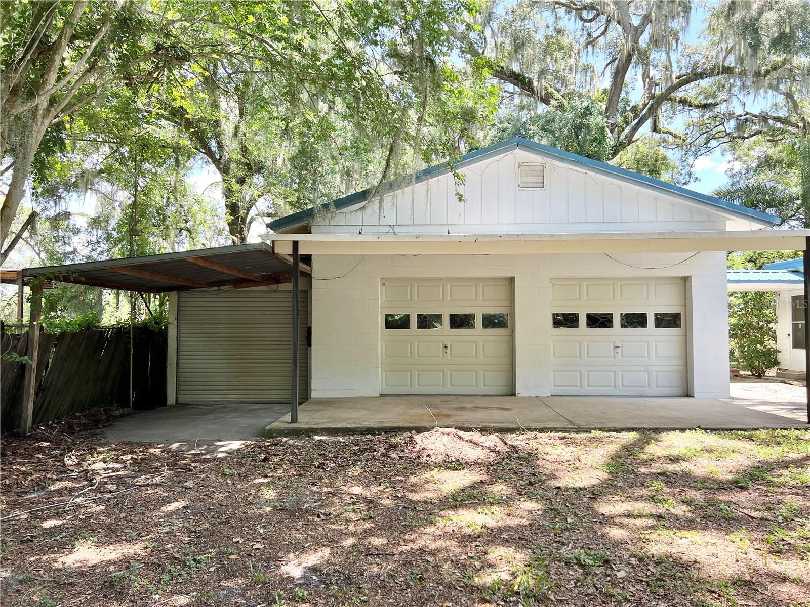 Two Car Garage - Full Electric and Water