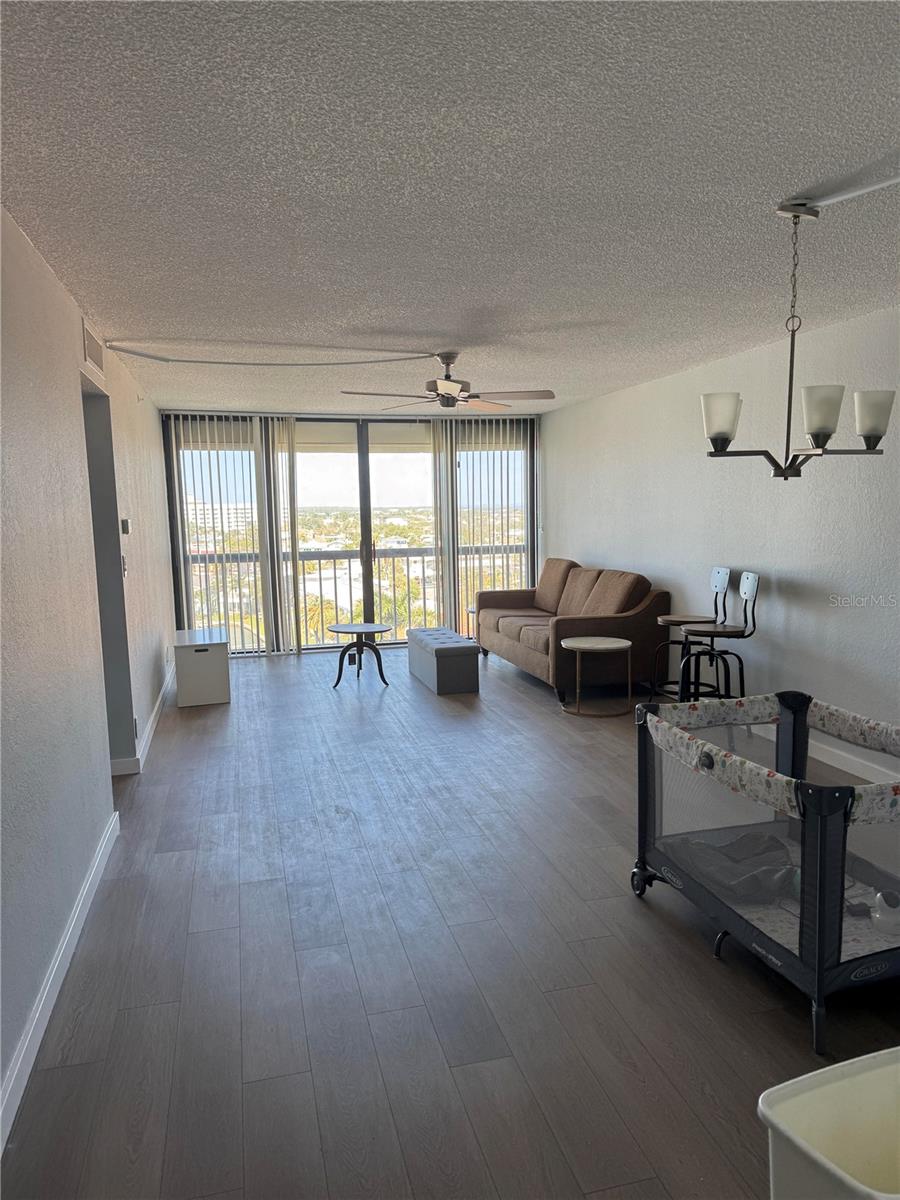 Largo Living/Dining Room combination