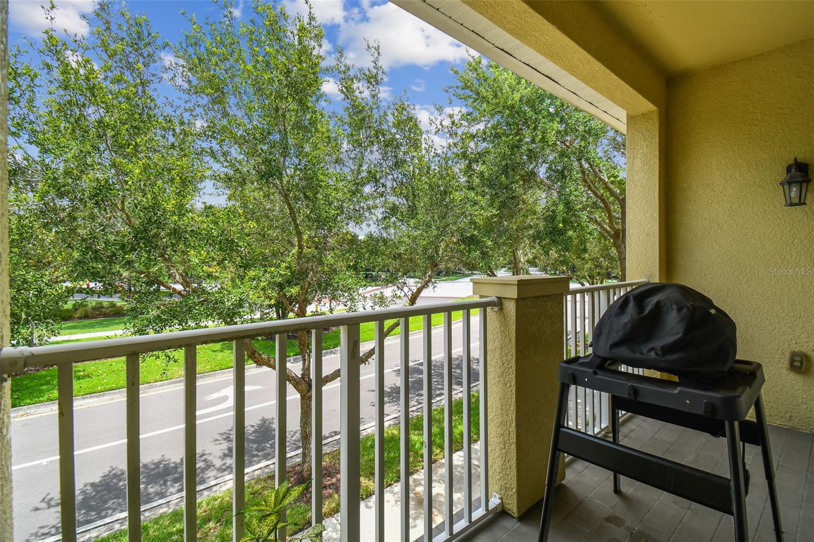 FRONT BALCONY OVERLOOKING PARK SQUARE