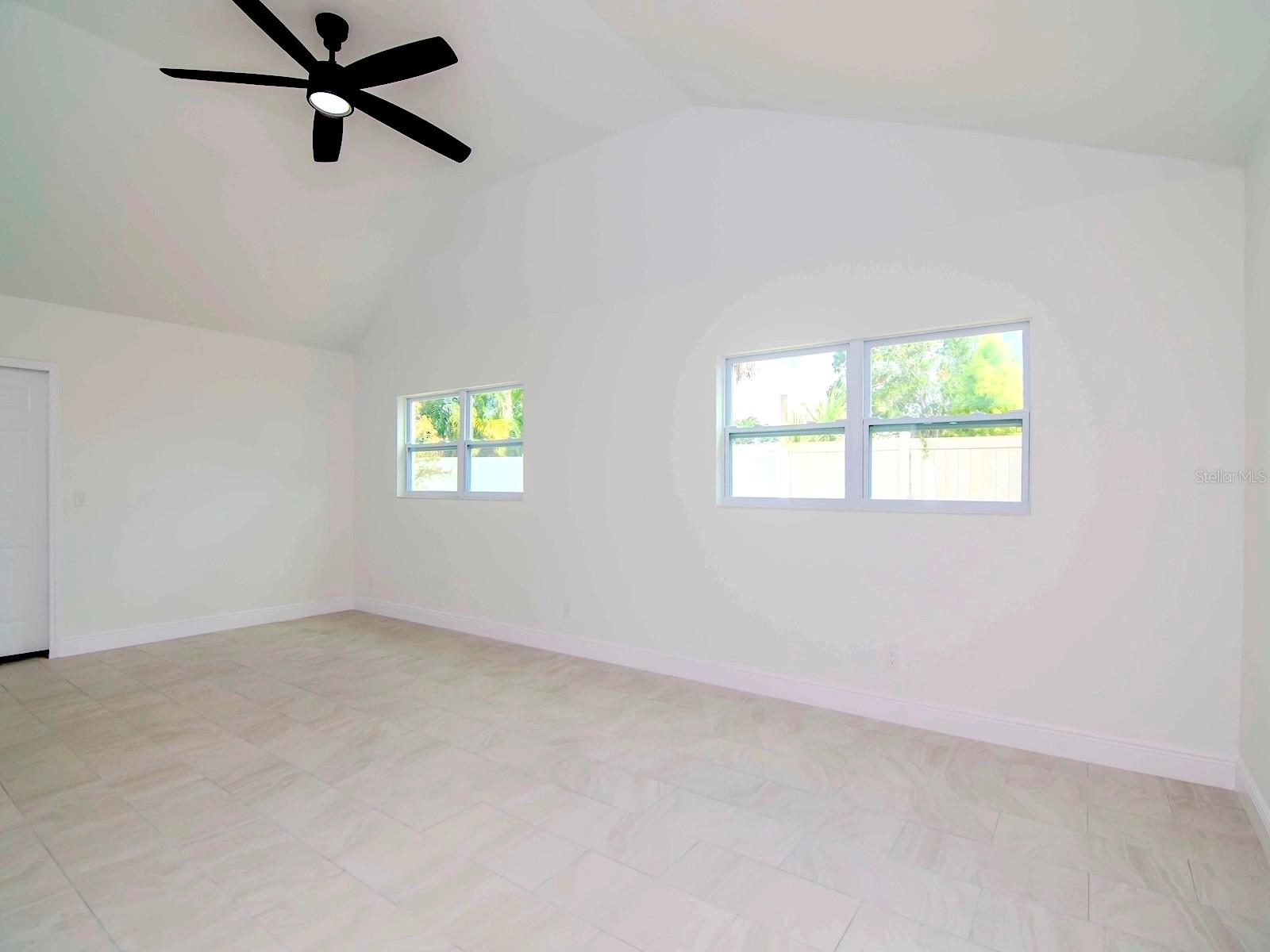 Massive living area with new flooring