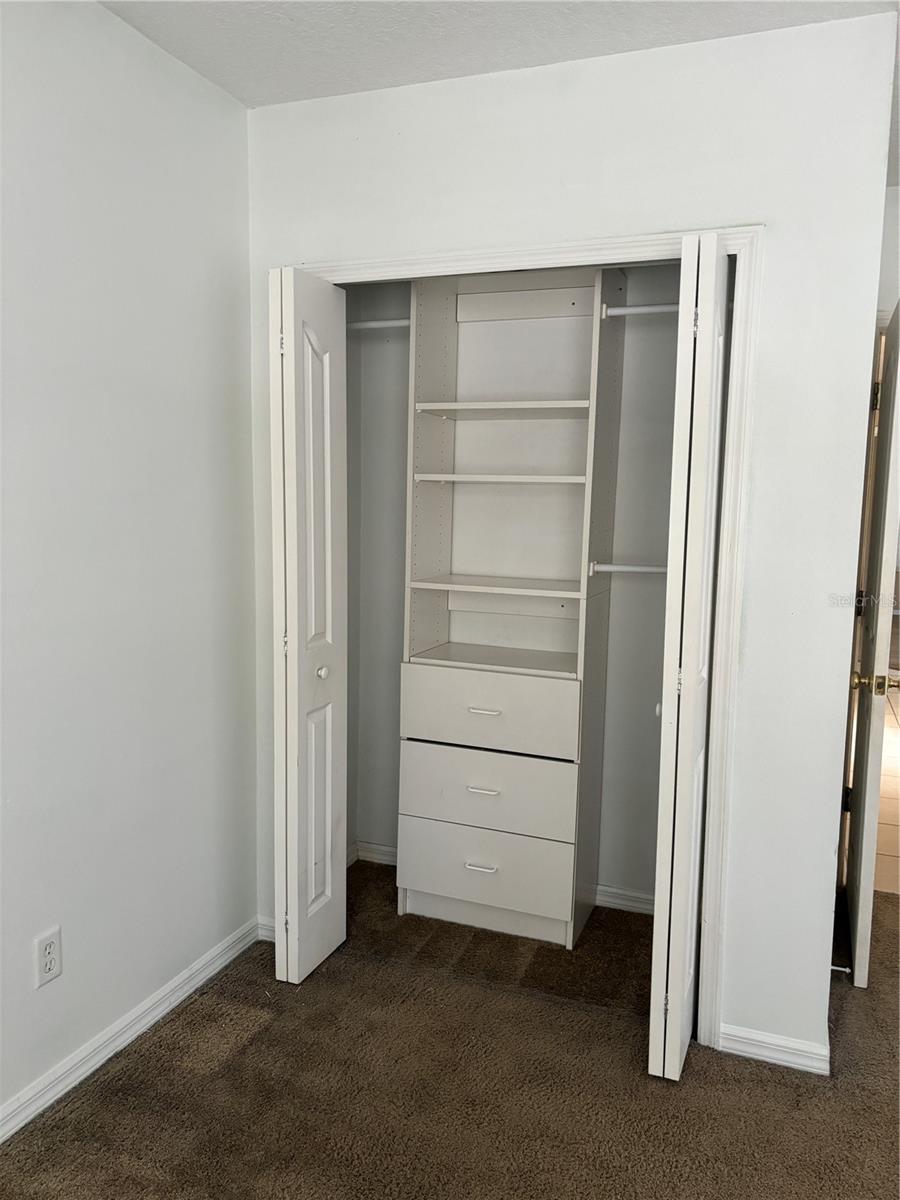 3rd bedroom closet space