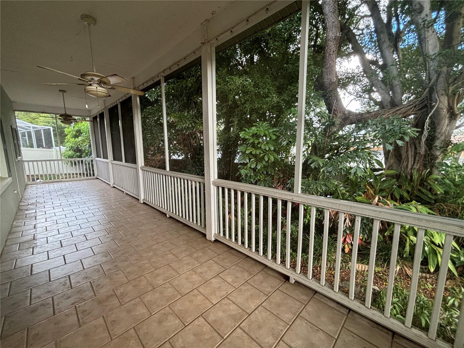 Screened in porch