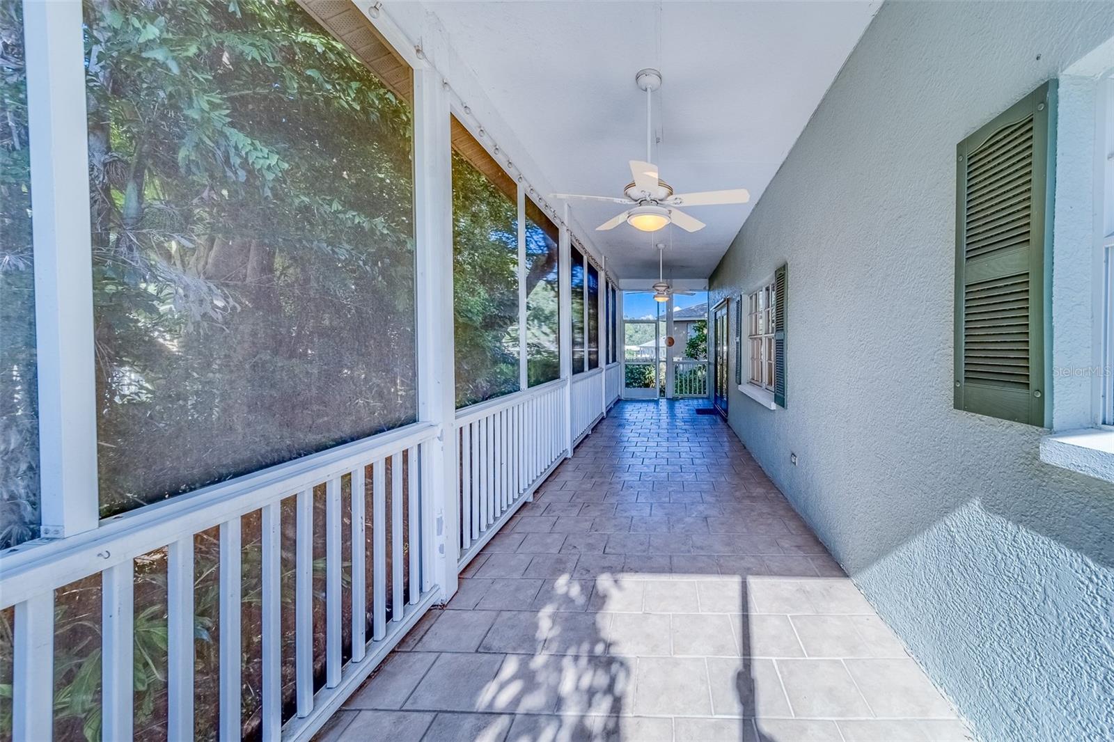 Screened in porch