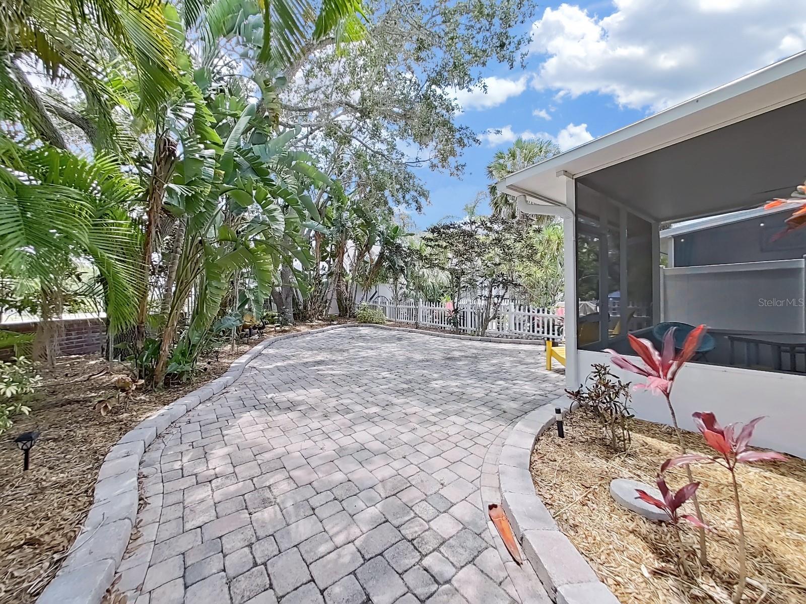 Paver rear patio