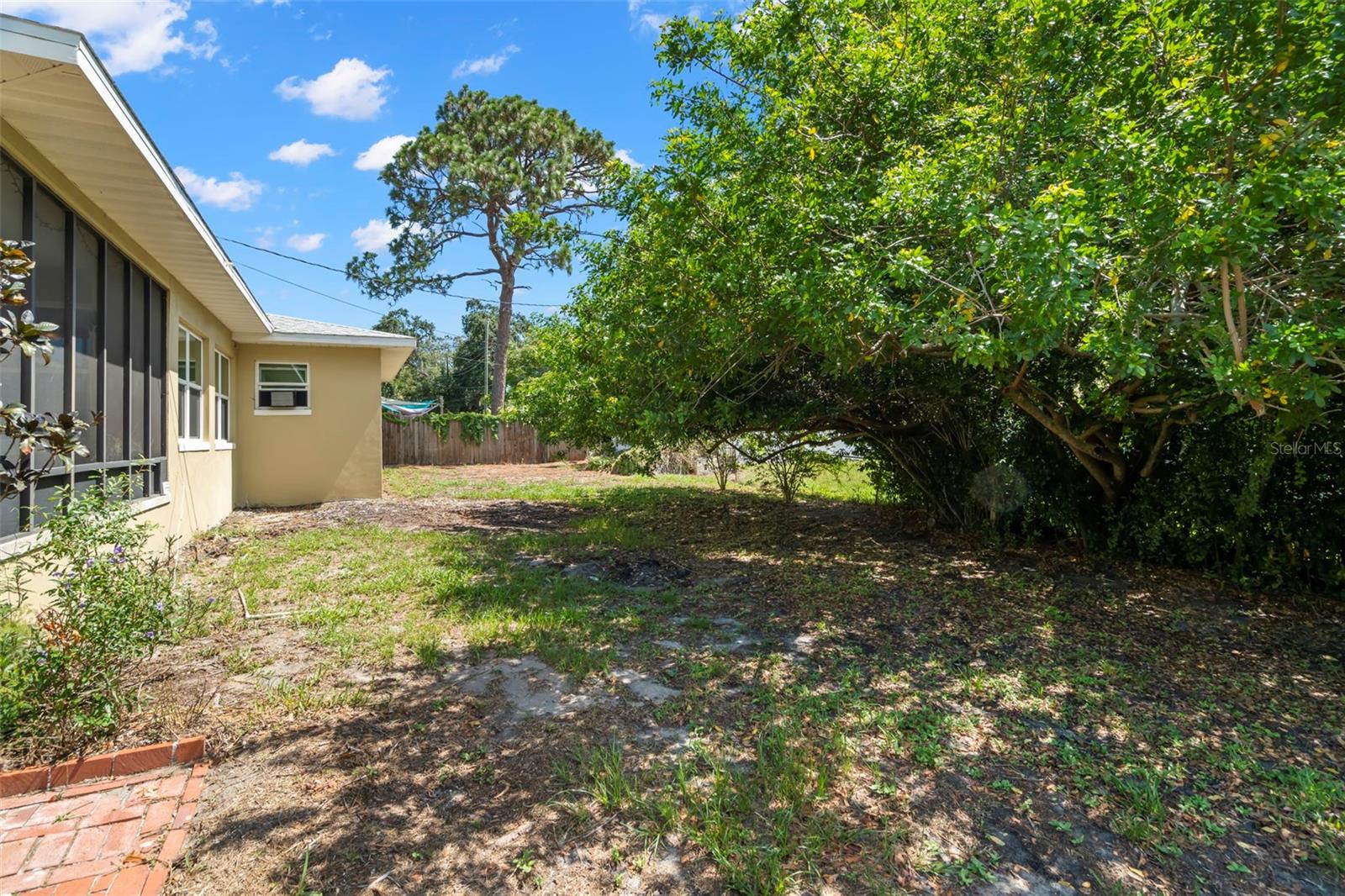 Large backyard with room for entertaining