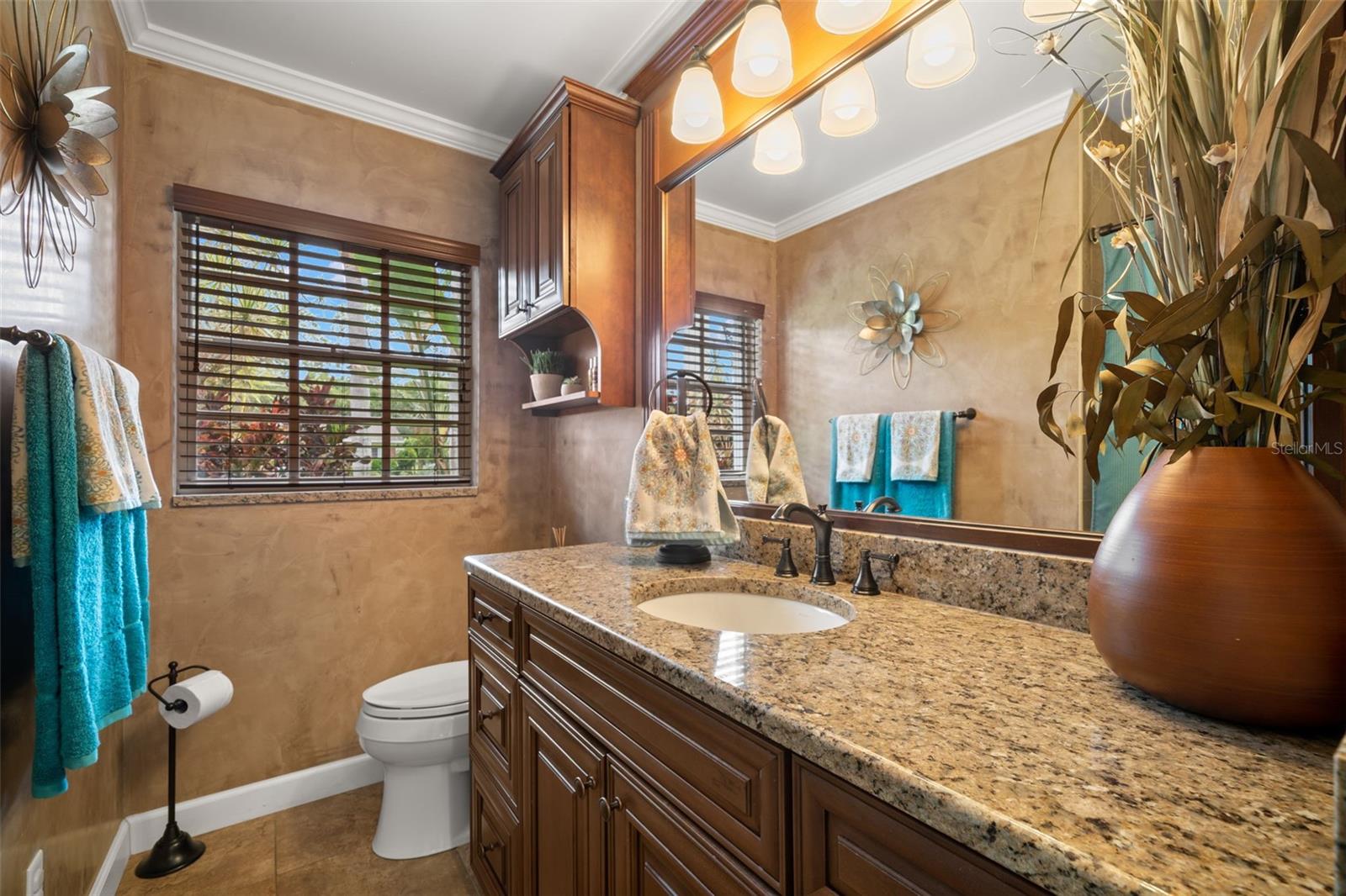 Main downstairs bathroom