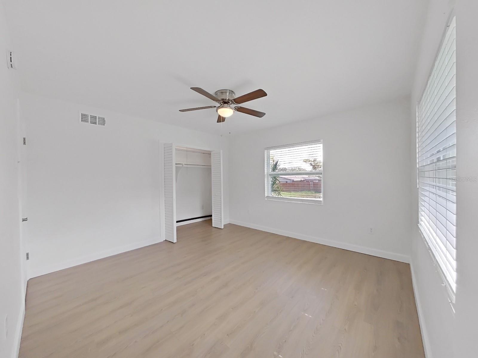 2nd bedroom with built-in closet