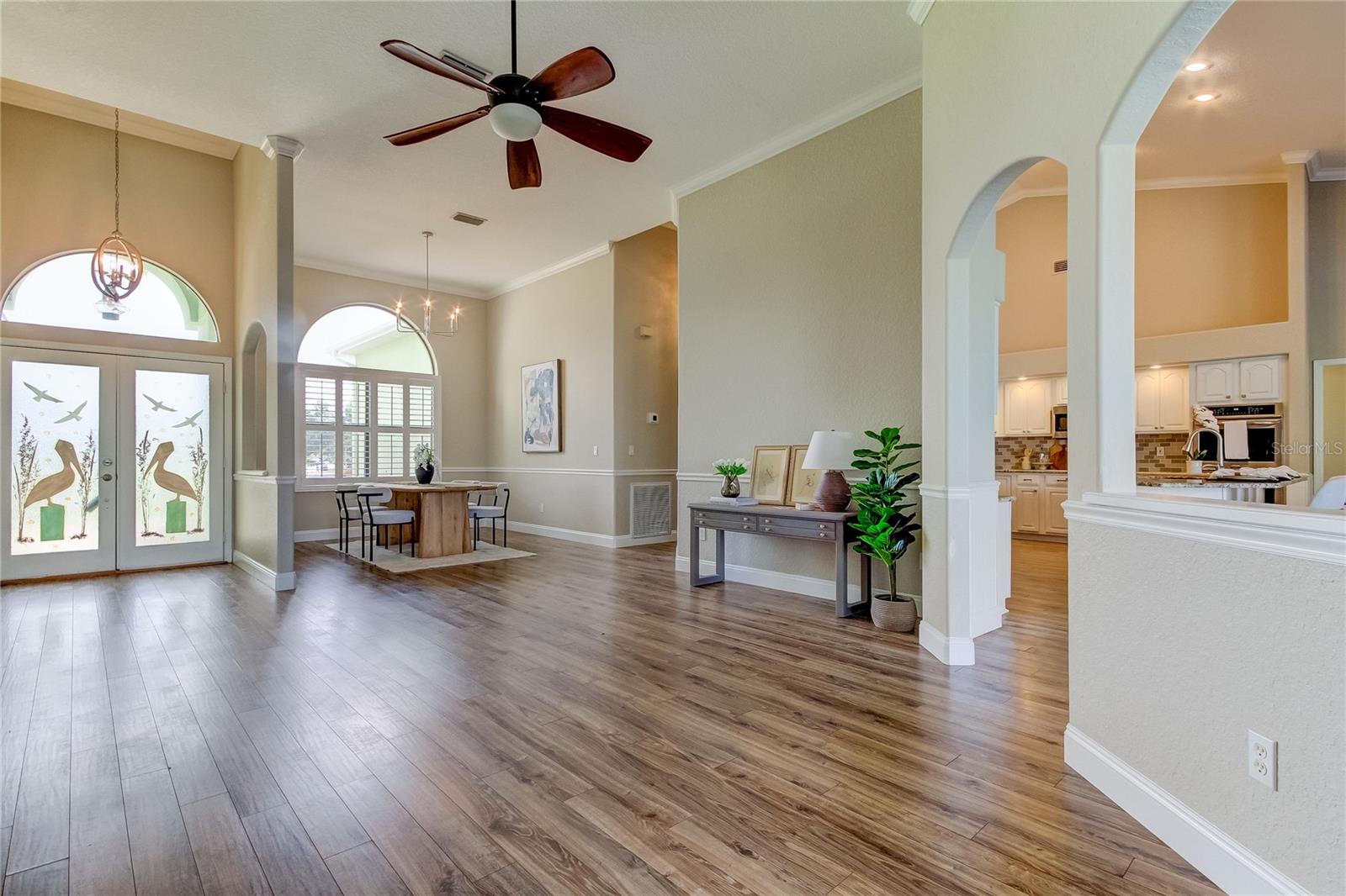 Dining Room/Front Entrance