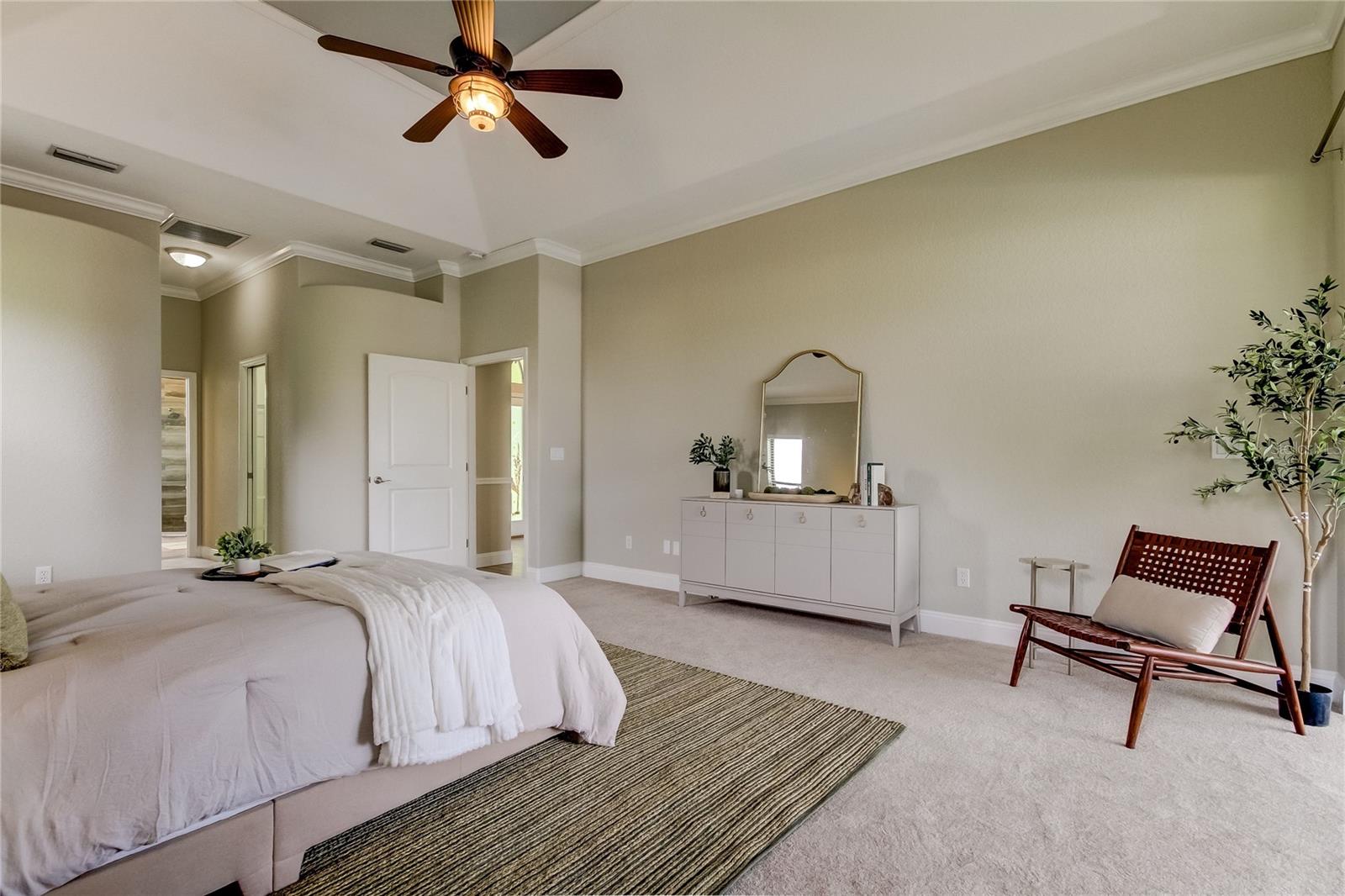 Owner's Suite Looking towards the en-suite bath.