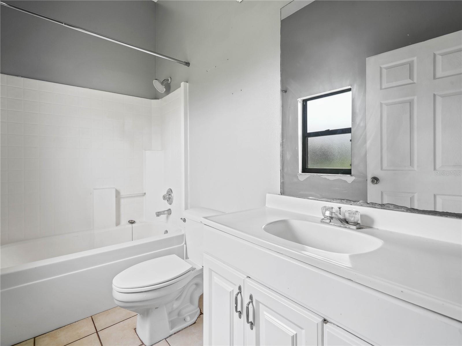 Studio/Guest Bath