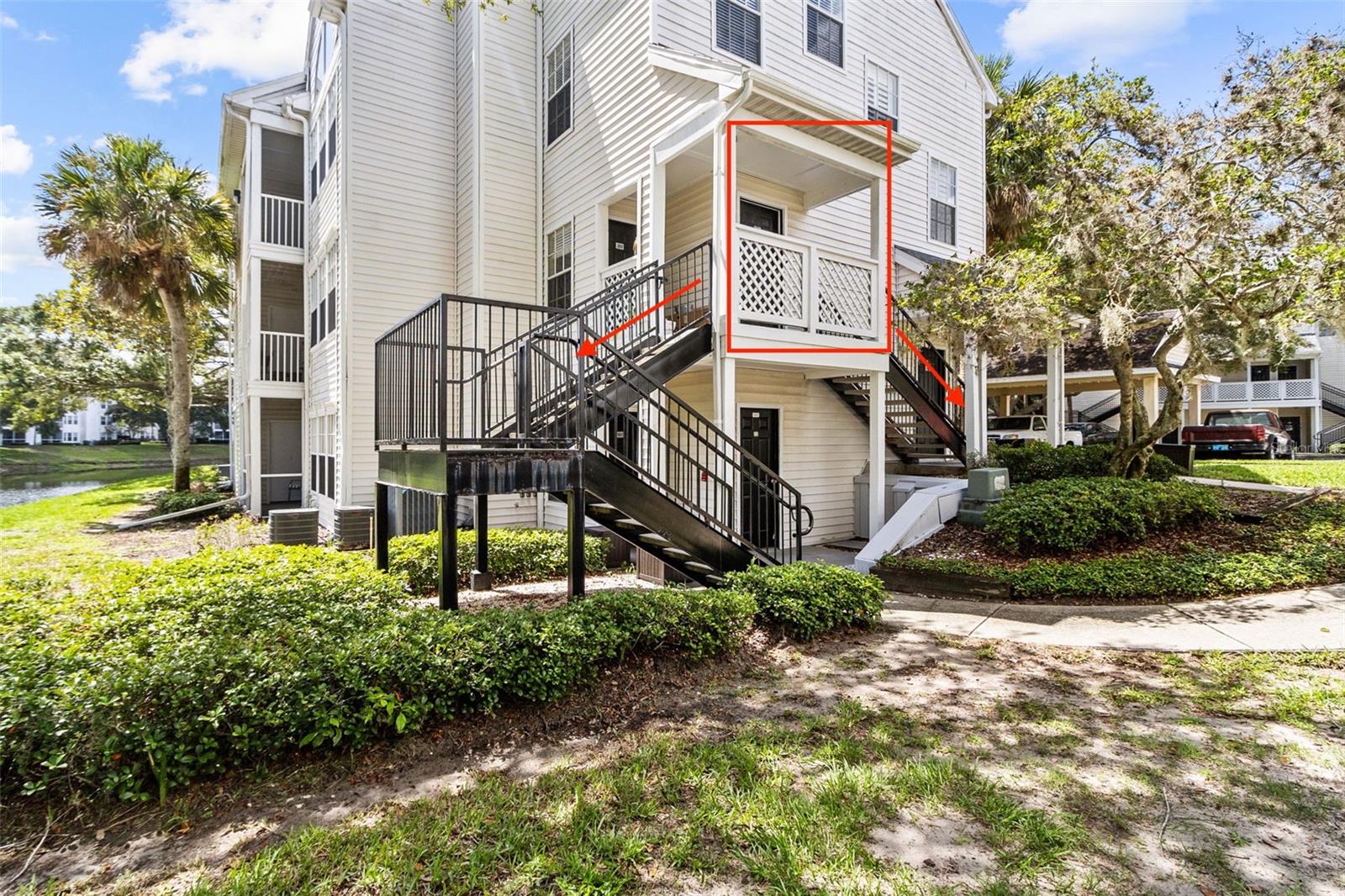 2 sets of stairs to the front door