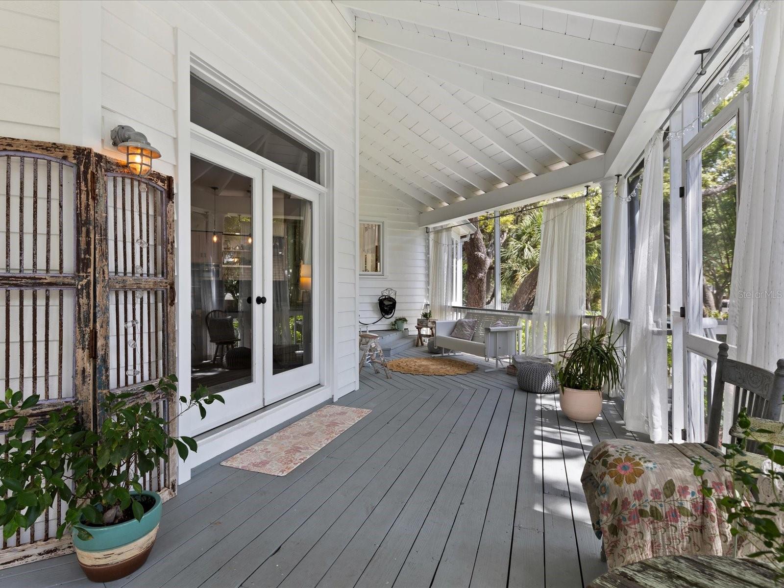 dreamy wraparound porch